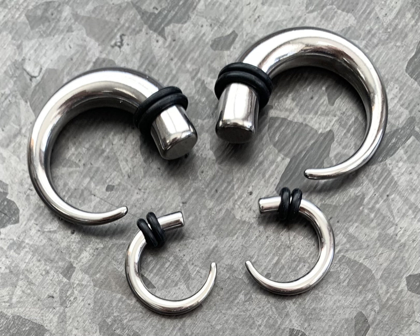 PAIR of Beautiful 316L Surgical Steel Round Hook Tapers/Expanders with O-Rings