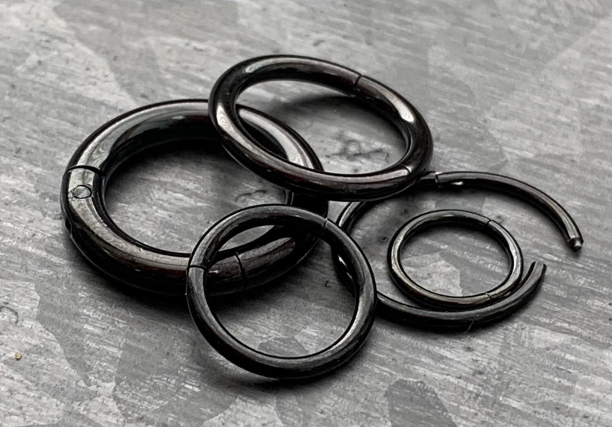 1 Piece of Brilliant Black Hinged Segment Septum Ring/Hoop - Gauges 10g, 12g, 14g, 16g, 18g & 20g available!