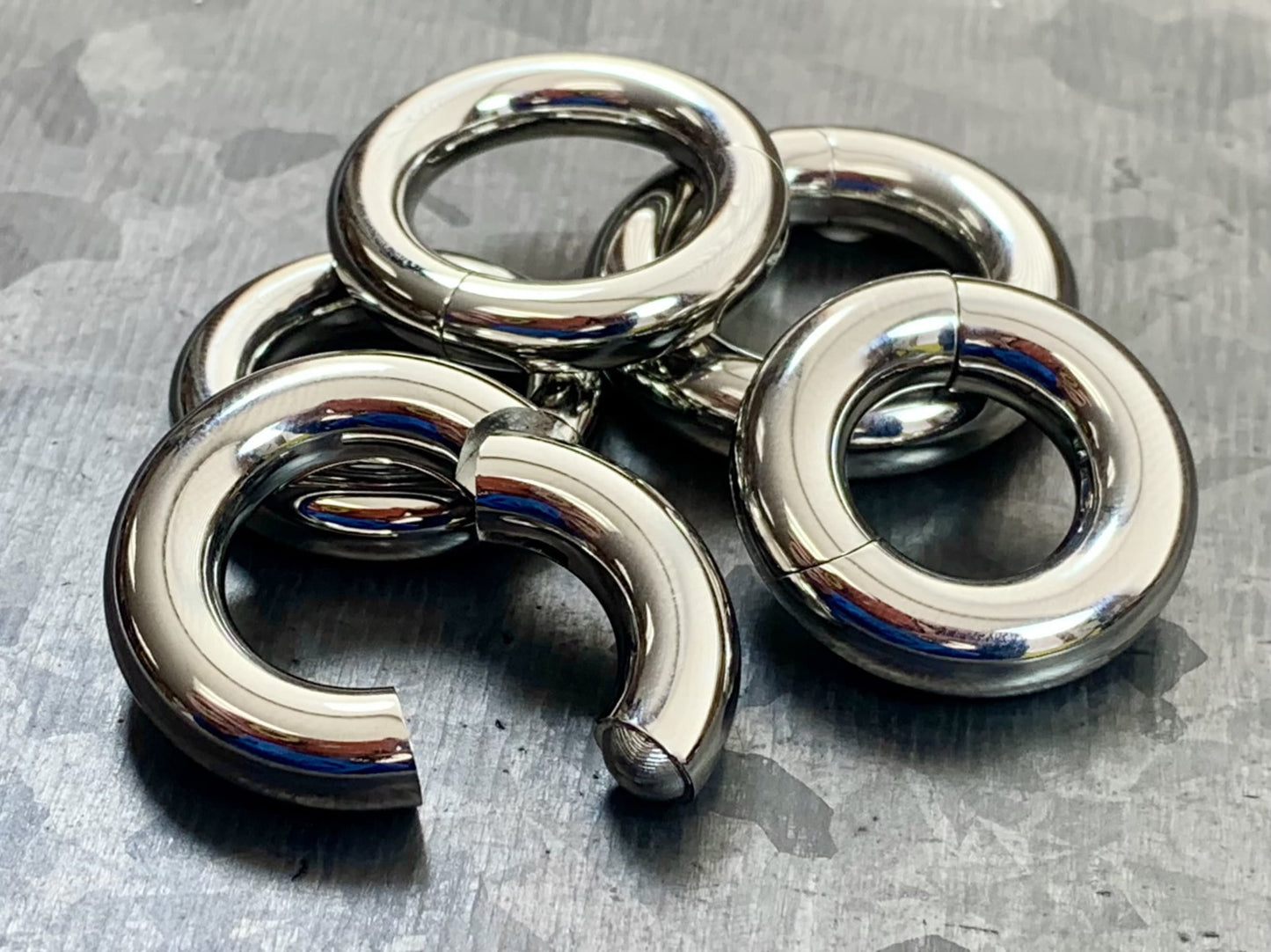 1 Piece Large Gauge Steel Hinged Segment Ring/Hoop - Easy and Secure Clickers - Gauges 8g (3.2mm) thru 2g (6mm) Available!