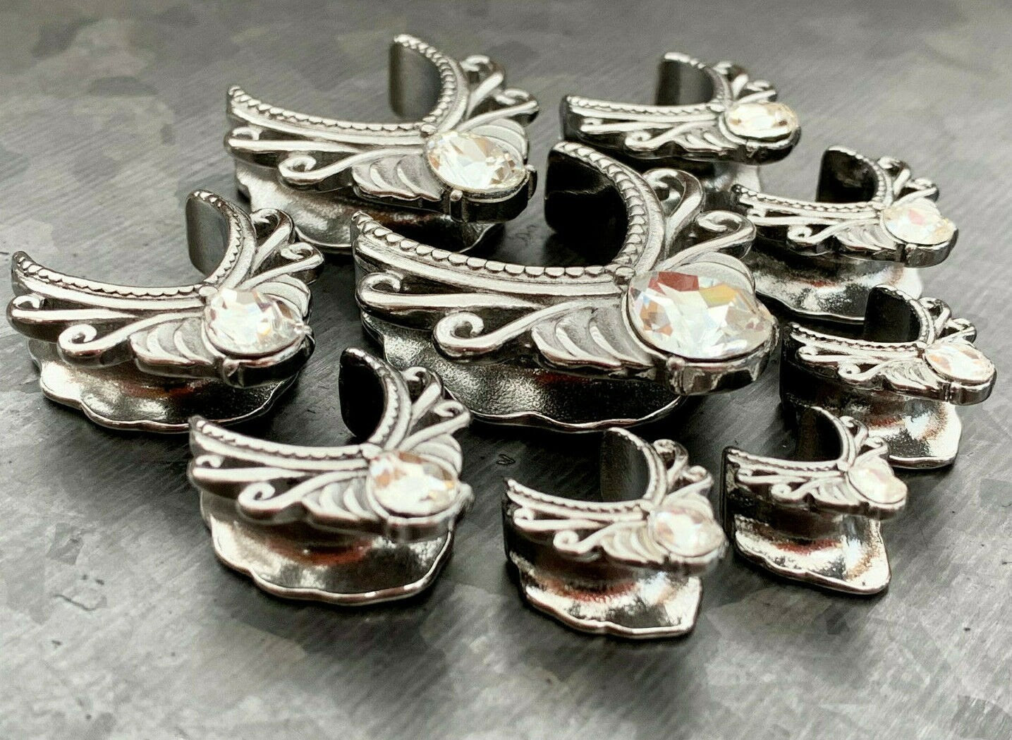 PAIR of Unique Floral Filigree V-Shaped Pear Gem Surgical Steel Ear Spreader Tunnels/Plugs - Gauges 00g (10mm) thru 1" (25mm) Available!