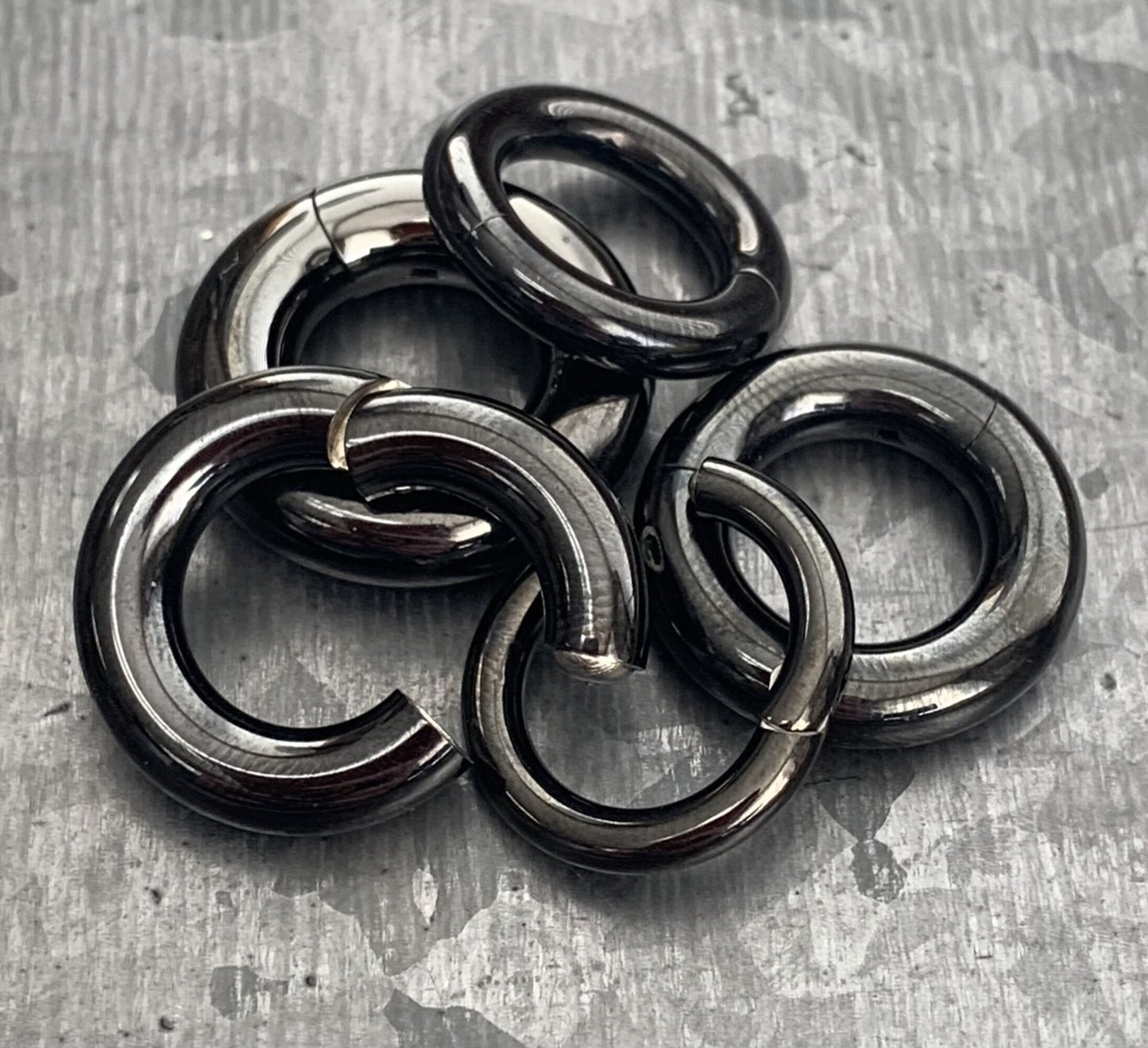 1 Piece Large Gauge Steel Hinged Segment Ring/Hoop - Easy and Secure Clickers - Gauges 8g (3.2mm) thru 2g (6mm) Available!