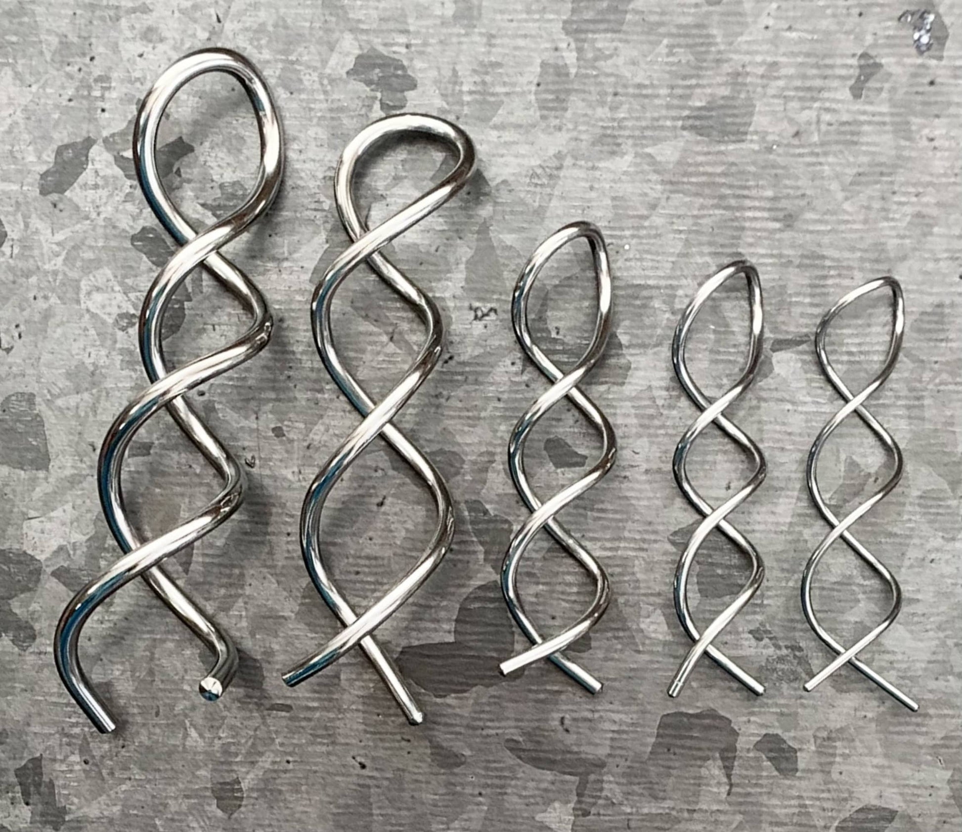 PAIR of Stunning 316L Surgical Steel Twist Tail Hanging Tapers Expanders / Plugs - Gauges 16g (1.3mm) thru 8g (3mm) available!