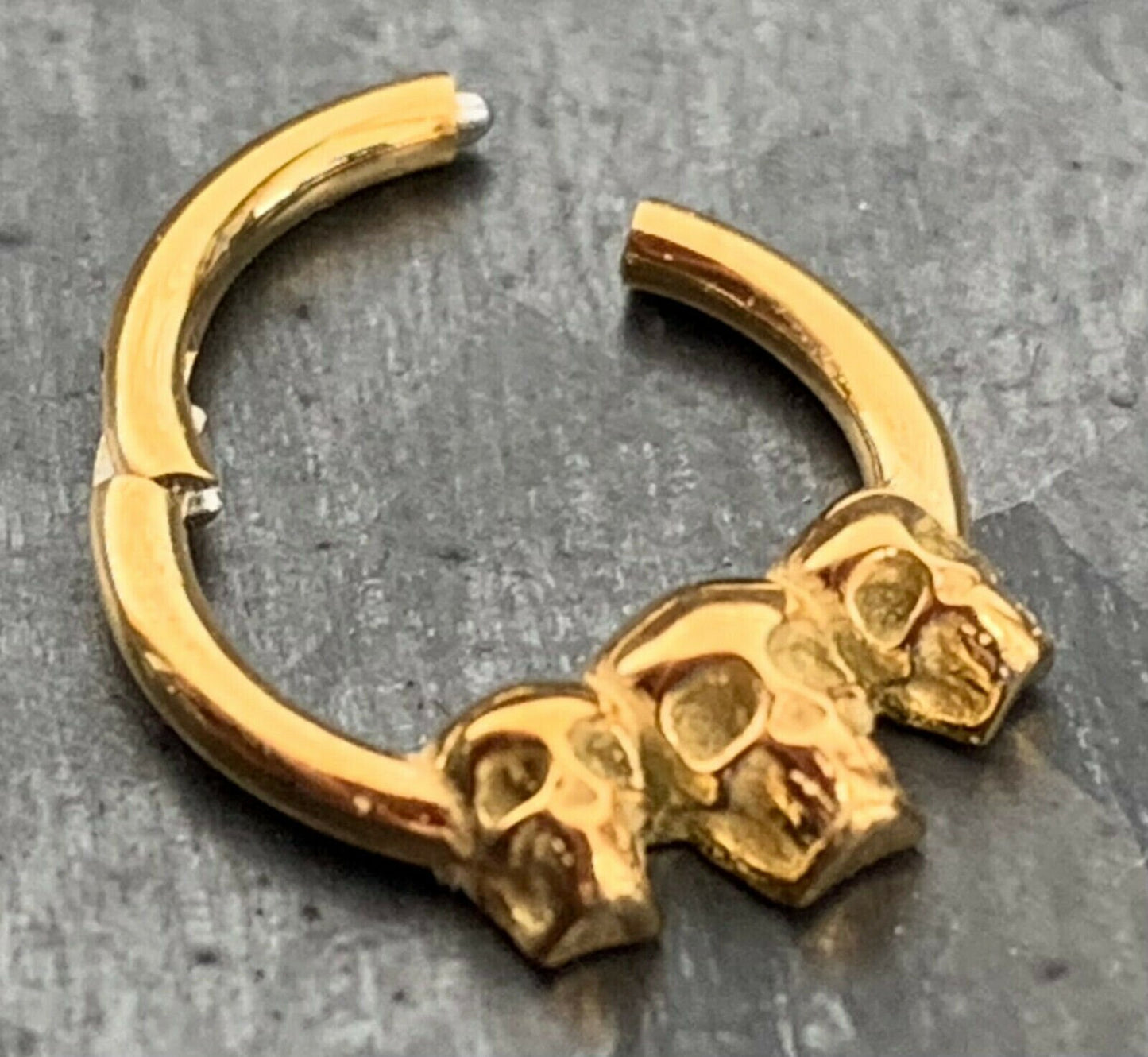 1 Piece Unique Triple Skull Hinged Segment Septum Clicker Ring - 16g - 8mm Internal Diameter - Black or Gold Available!