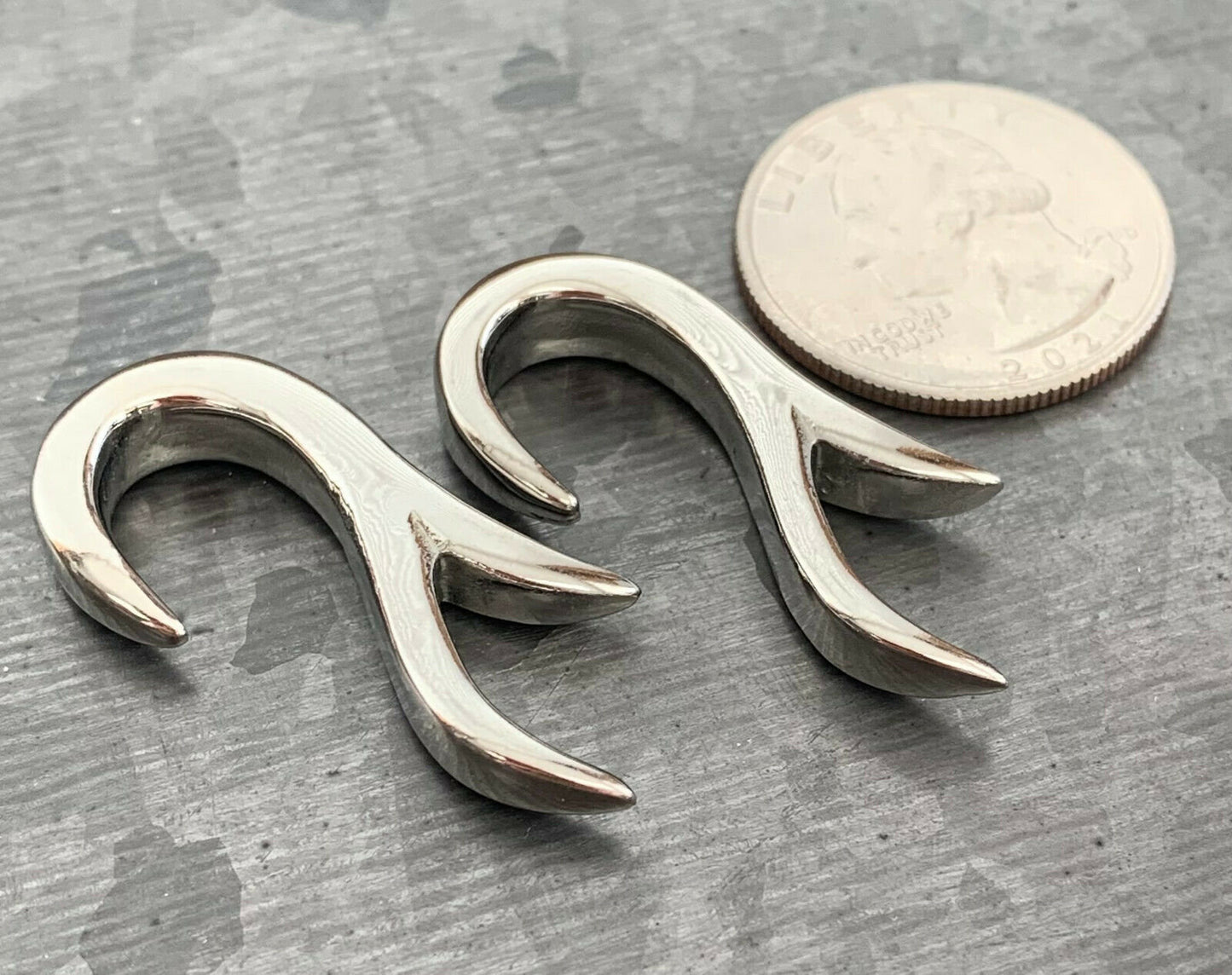 PAIR of Stunning Surgical Steel Serpentine Tapers/Plugs - Expander - Gauges 14g (1.6mm) thru 2g (6mm) Available!