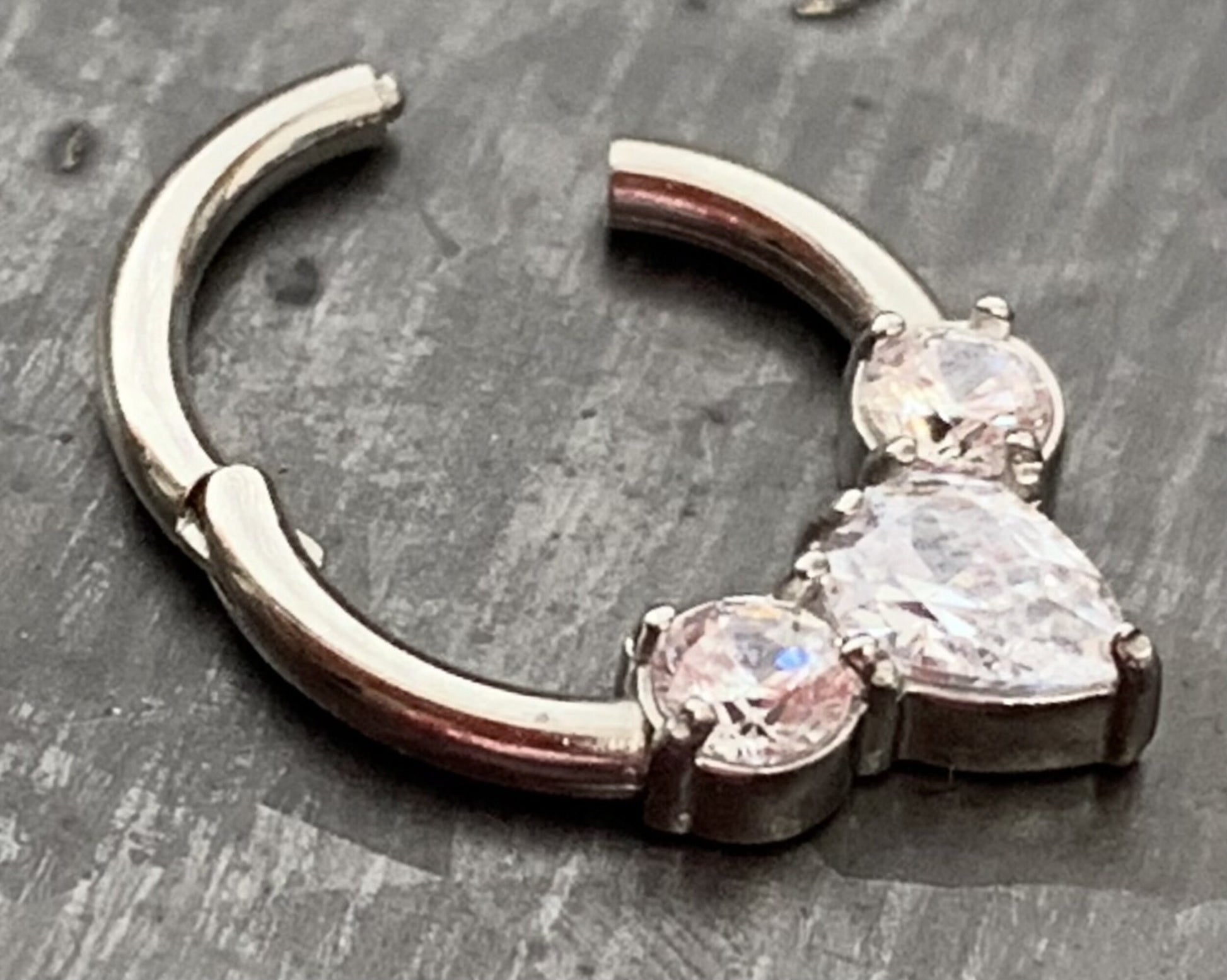 1 Piece Stunning Pear CZ Gem Surgical Steel Hinged Segment Ring - 16g - 8mm Internal Diameter - Gold, Rose Gold and Silver!!