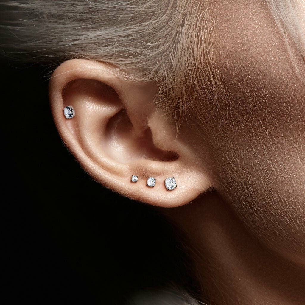 1 Piece of Beautiful Push In Prong Set CZ Gem Labret Stud Threadless Lip Helix Cartilage Ring - 16g - Length 6mm, 8mm, 10mm Available!