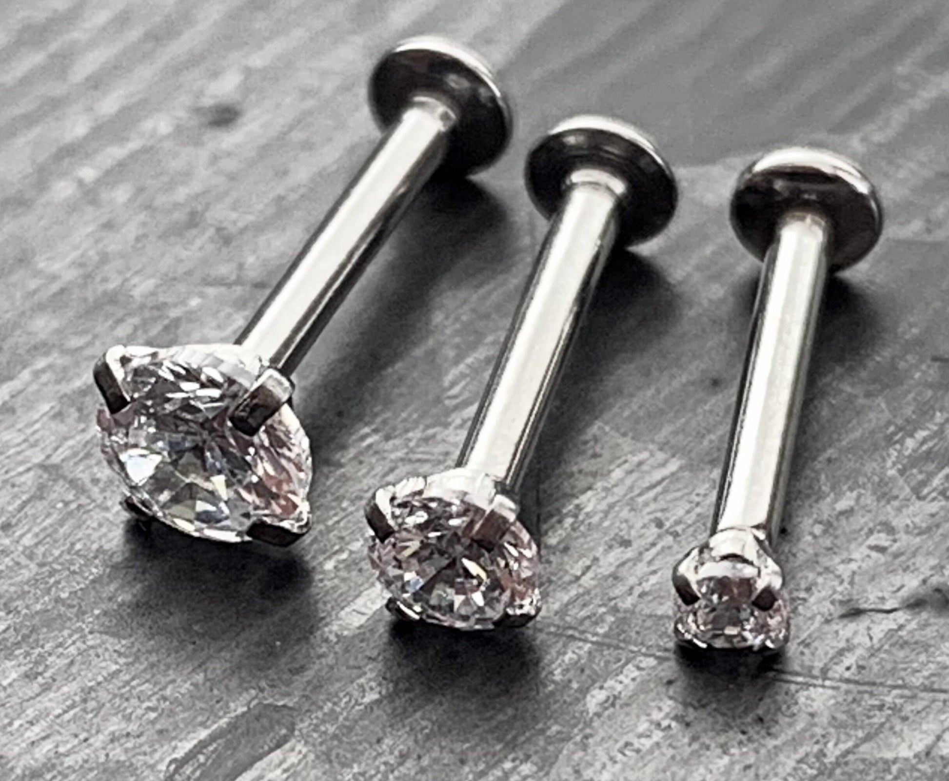 1 Piece of Beautiful Push In Prong Set CZ Gem Labret Stud Threadless Lip Helix Cartilage Ring - 16g - Length 6mm, 8mm, 10mm Available!