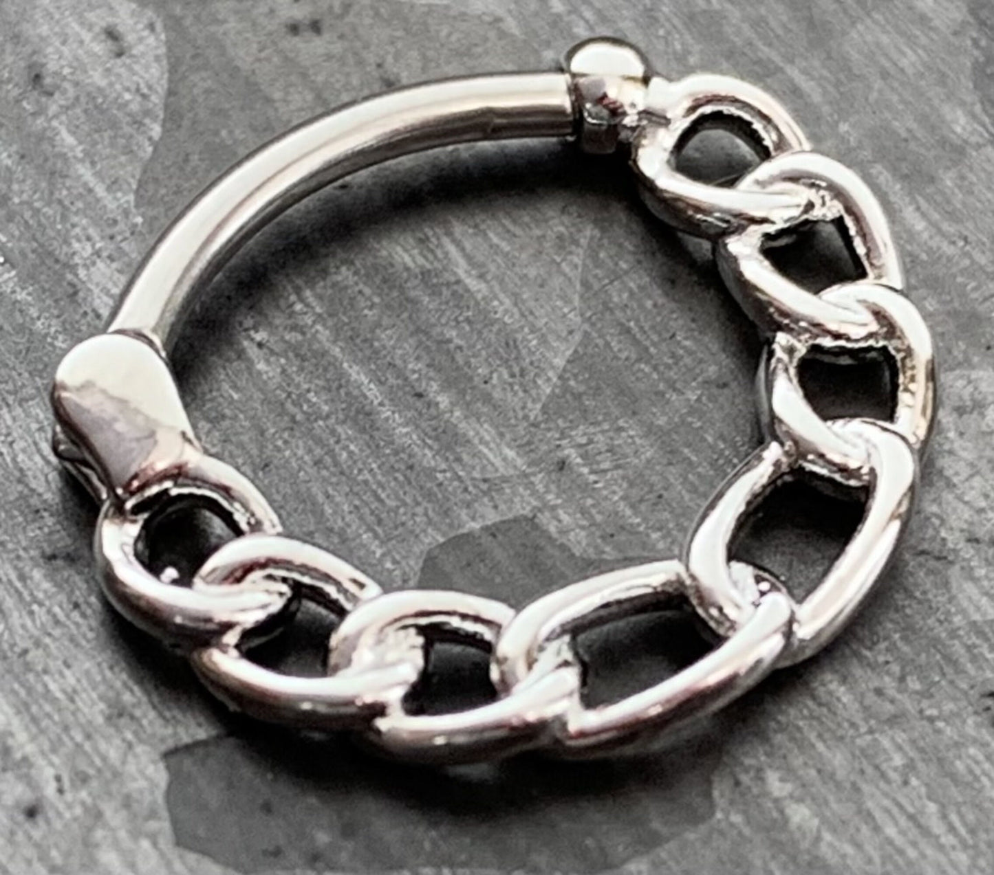 1 Piece Unique Chain Surgical Steel Septum Clicker Nose Ring - 16g - Steel, Gold Plated and Hematite Plated Available!