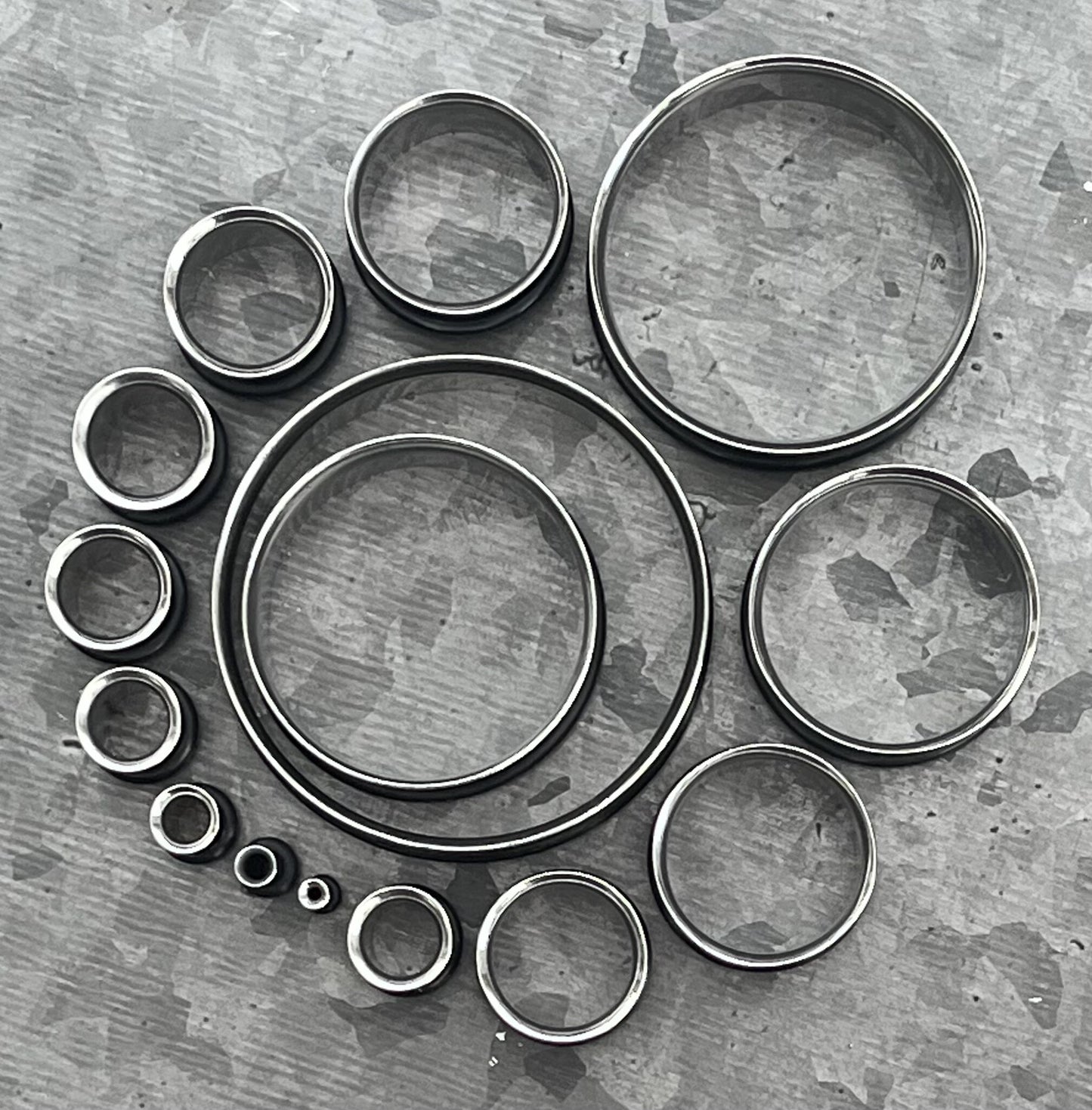 PAIR of Beautiful 316L Surgical Steel Single Flare Tunnels/Plugs with O-Rings - Gauges 12g (2mm) thru 2" (51mm) available!