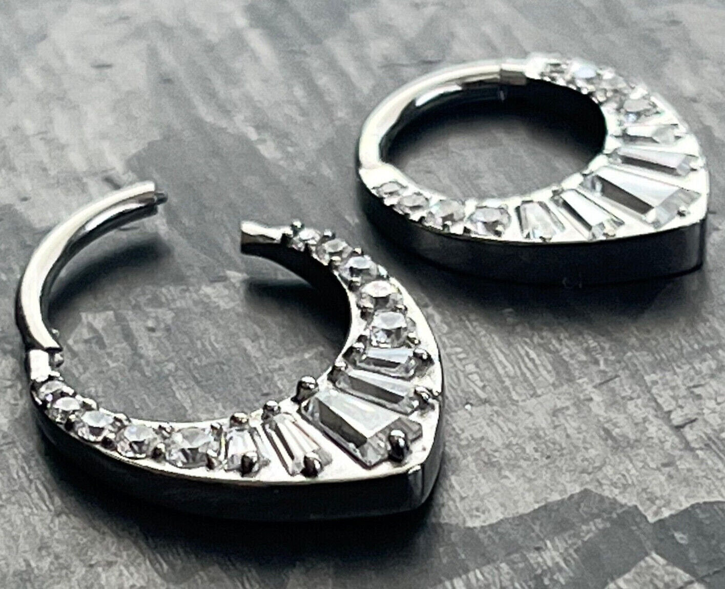 1 Piece Grand Tiara CZ Gems Hinged Steel Segment Septum Ring - 16g - 10mm & 8mm Available!