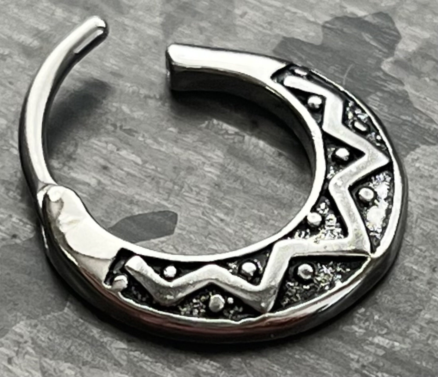 1 Piece Unique Tribal Fan Design Steel Septum Clicker Ring - 16g- 10mm Internal Diameter Available in Steel and Antique Gold!