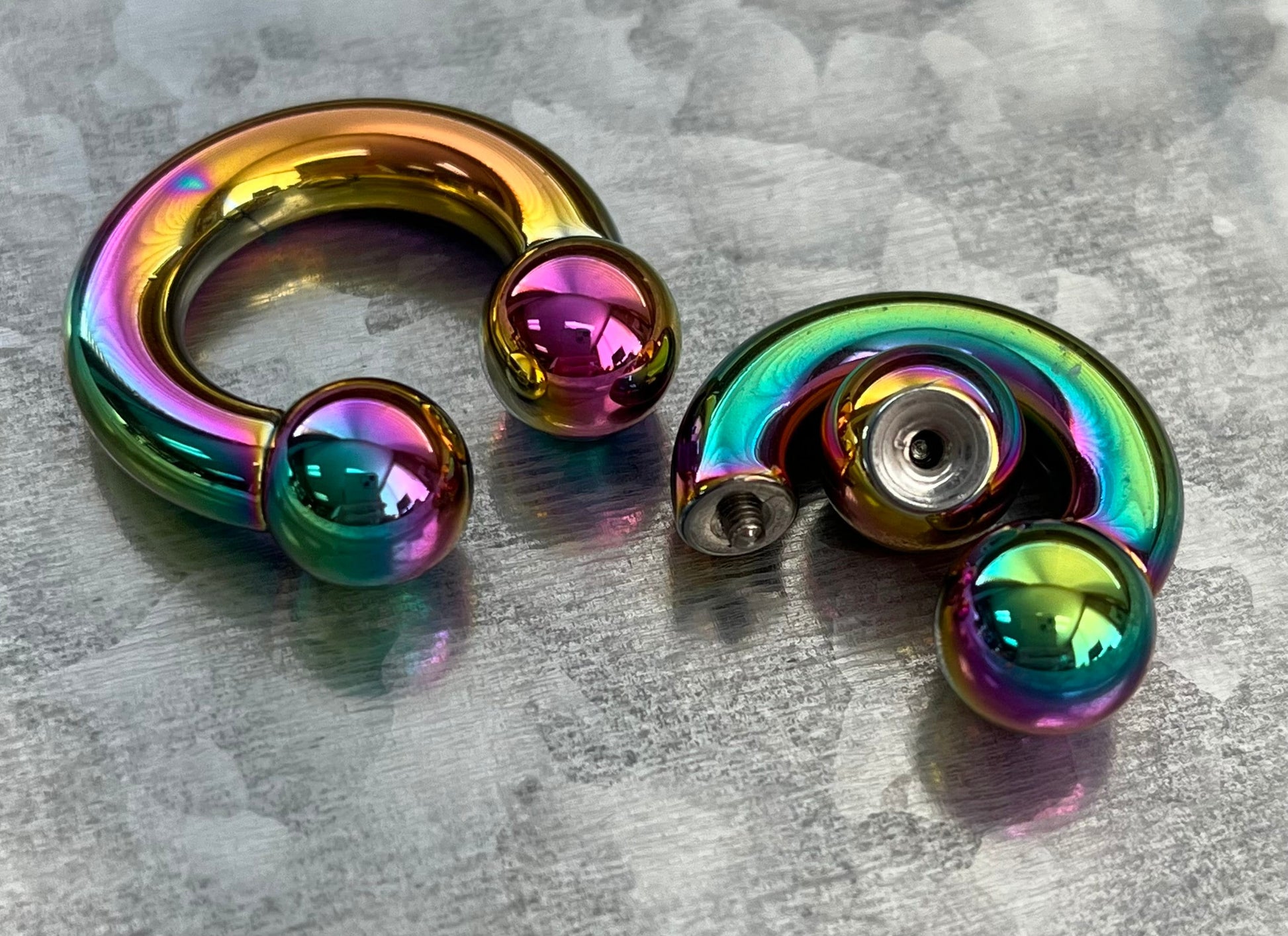 1 Piece Unique Rainbow Titanium Anodized Circular Barbell Horseshoe Ring - 18g thru 2g with Assorted Internal Diameter and Ball Size!!