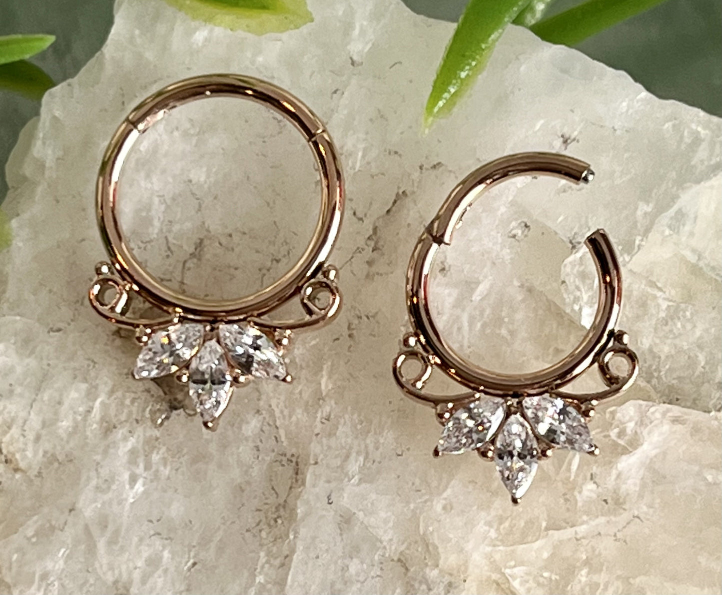 1 Piece of Unique Marquise Gem Fan Hinged Segment Ring - 16g - 8mm or 10mm Internal Diameter - Available in Silver, Gold & Rose Gold!