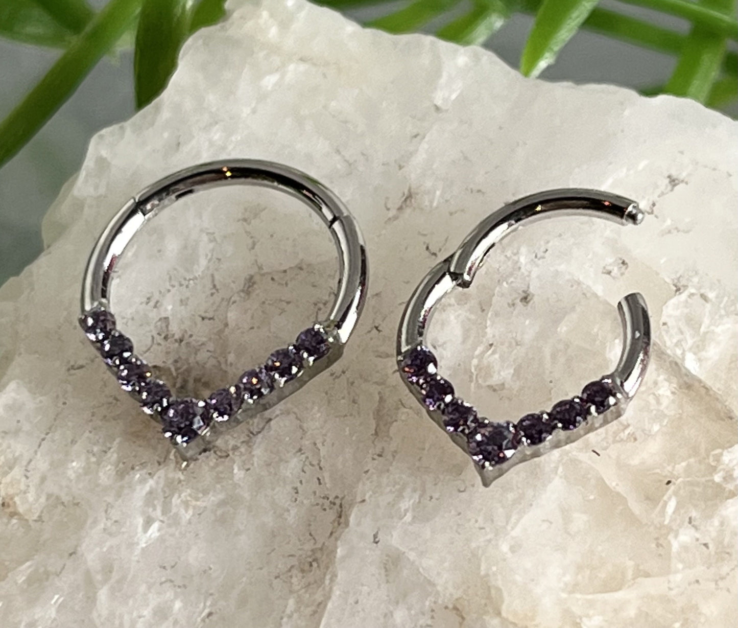 1 Piece Beautiful Chevron Gem Front Hinged Segment Ring -16g - Diameter 8mm or 10mm in Multicolored, Clear, Black, Aqua, Pink, Purple & AB!