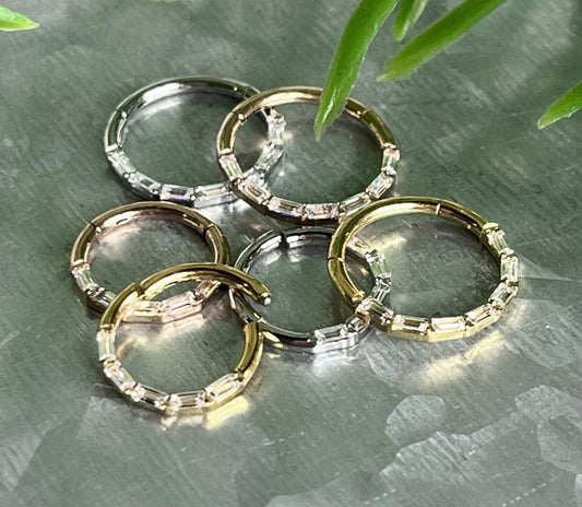 1 Piece of Beautiful Baguette Gem Hinged Segment Ring - 16g - 8mm or 10mm Internal Diameter - Available in Silver, Gold & Rose Gold!