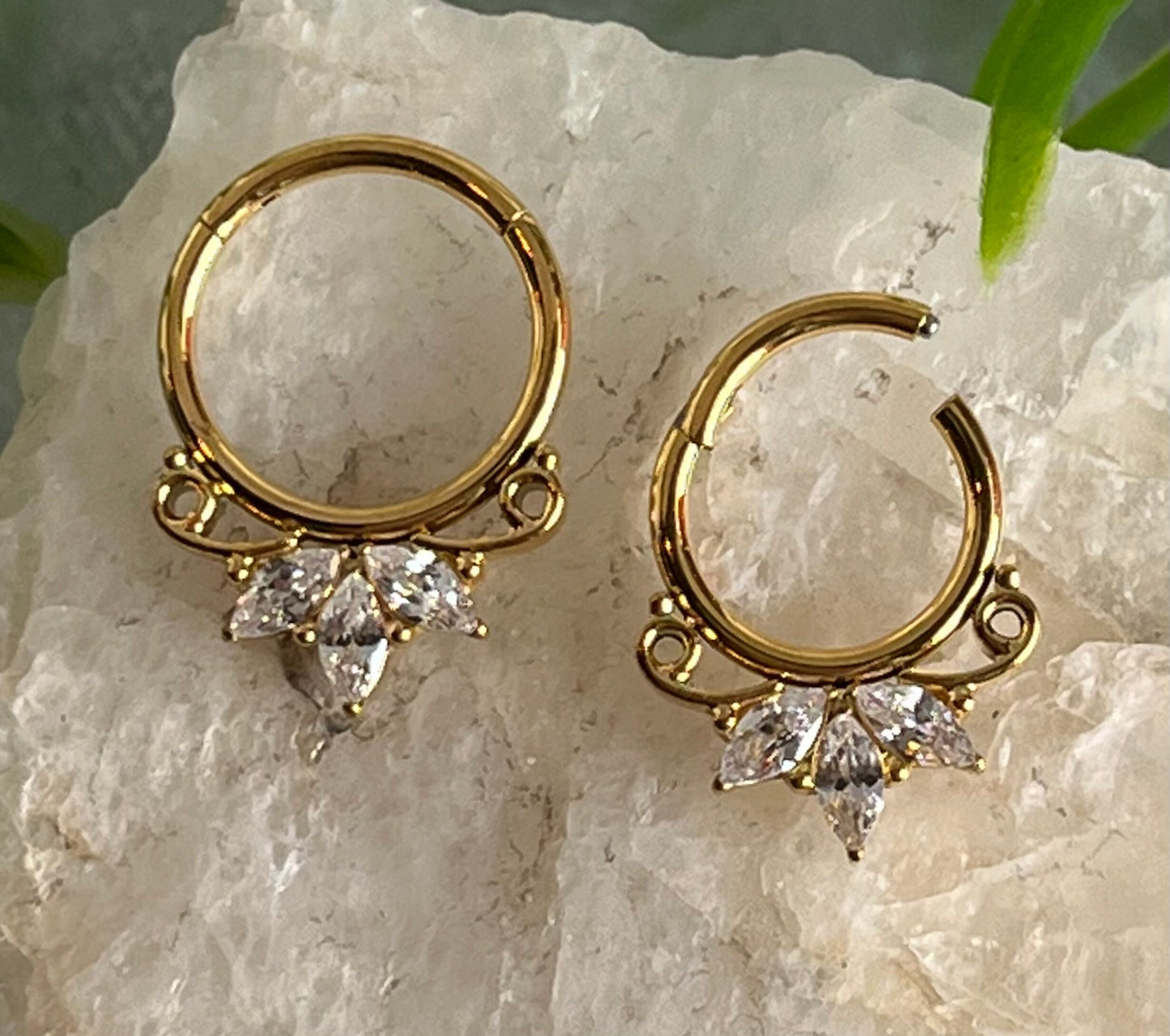 1 Piece of Unique Marquise Gem Fan Hinged Segment Ring - 16g - 8mm or 10mm Internal Diameter - Available in Silver, Gold & Rose Gold!