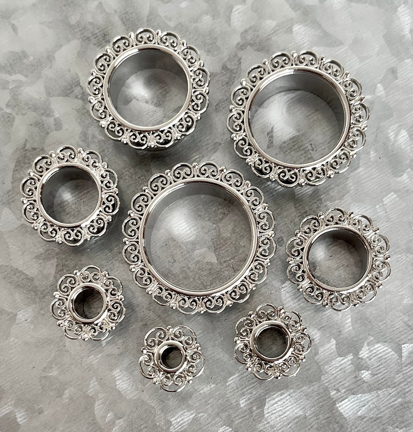 PAIR of Stunning Heart Filigree Top Screw Fit Tunnels/Plugs - Gauges 2g (6mm) thru 1" (25mm) available!