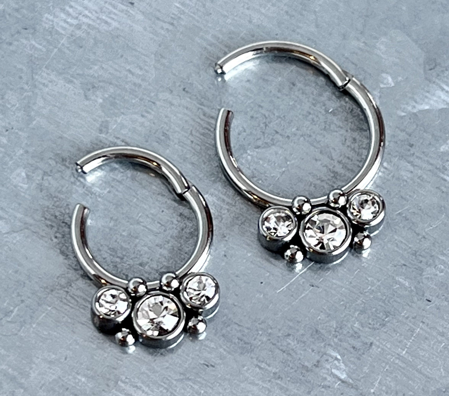 1 Piece Stunning Stainless Steel Three Bezel Set Gems Hinged Segment Ring - 16g - 8mm & 10mm - Steel and Gold Available!