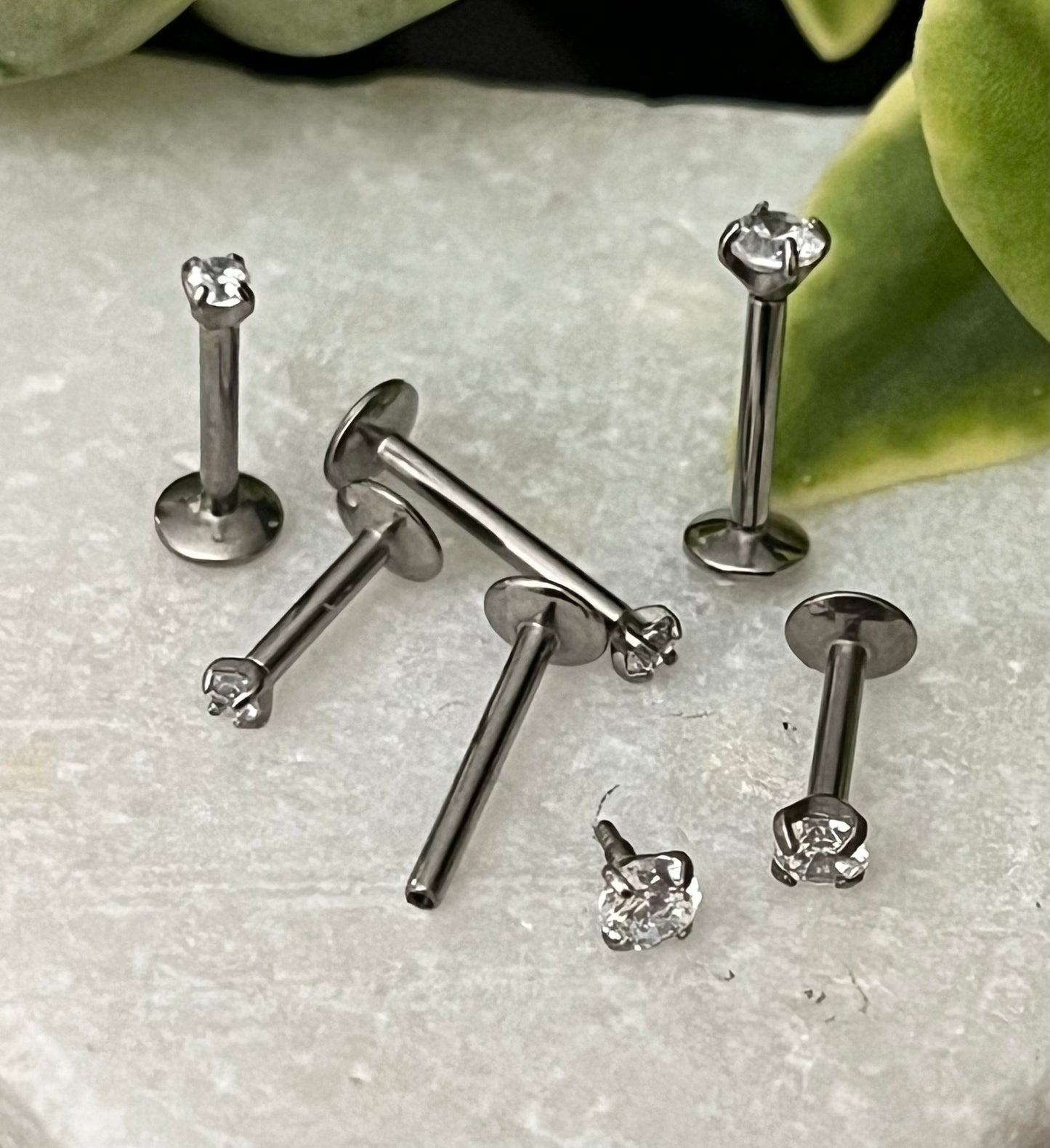 1 Piece of Internally Threaded Solid Titanium Prong Set Round Gem Labret Stud Ring - 16g - Gem Size: 2 or 3mm - Lengths - 6mm, 8mm or 10mm!