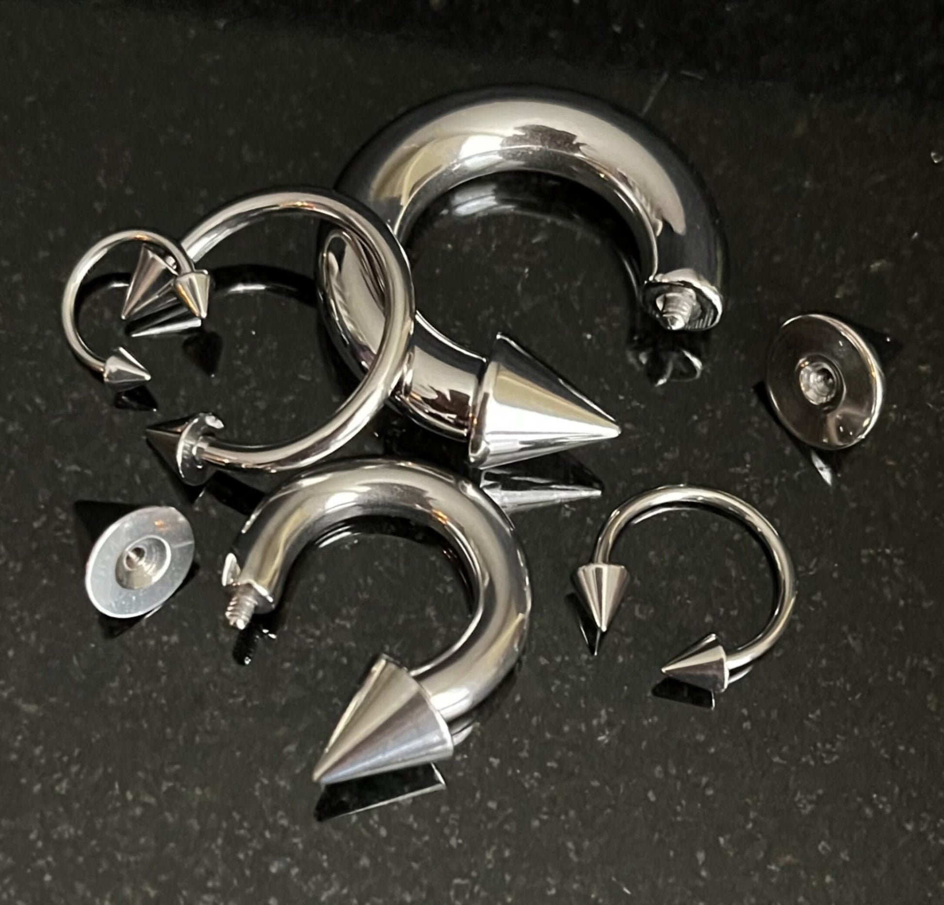1 Piece Surgical Steel Circular Horseshoe Barbell with Spikes Ring - 18G thru 2g with Assorted Internal Diameter and Spike Size!!