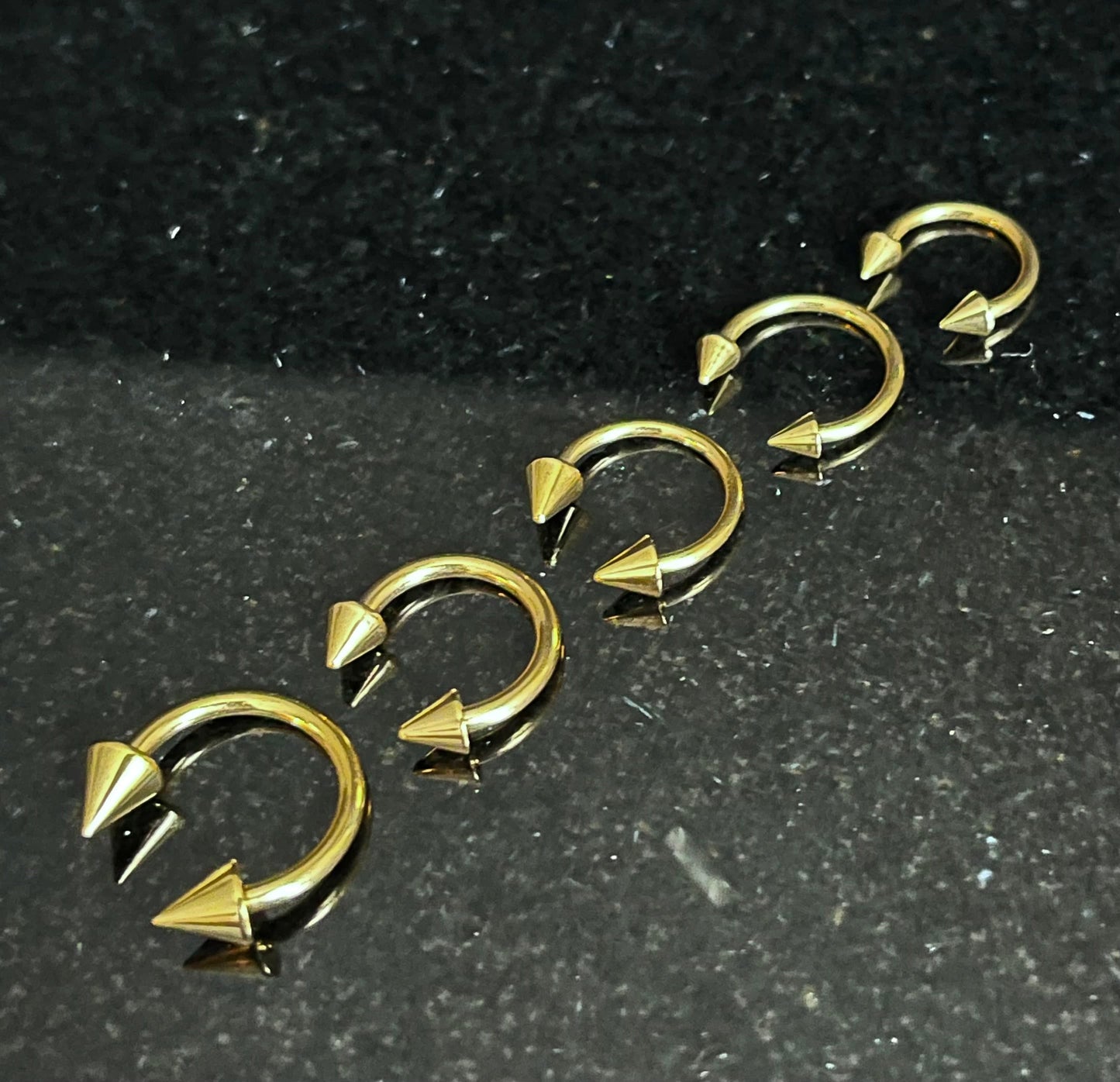 1 Piece Beautiful Gold Spiked Circular Barbell Horseshoe Ring - 16g, 14g- Internal Diameter 6mm, 8mm, 10mm Available!