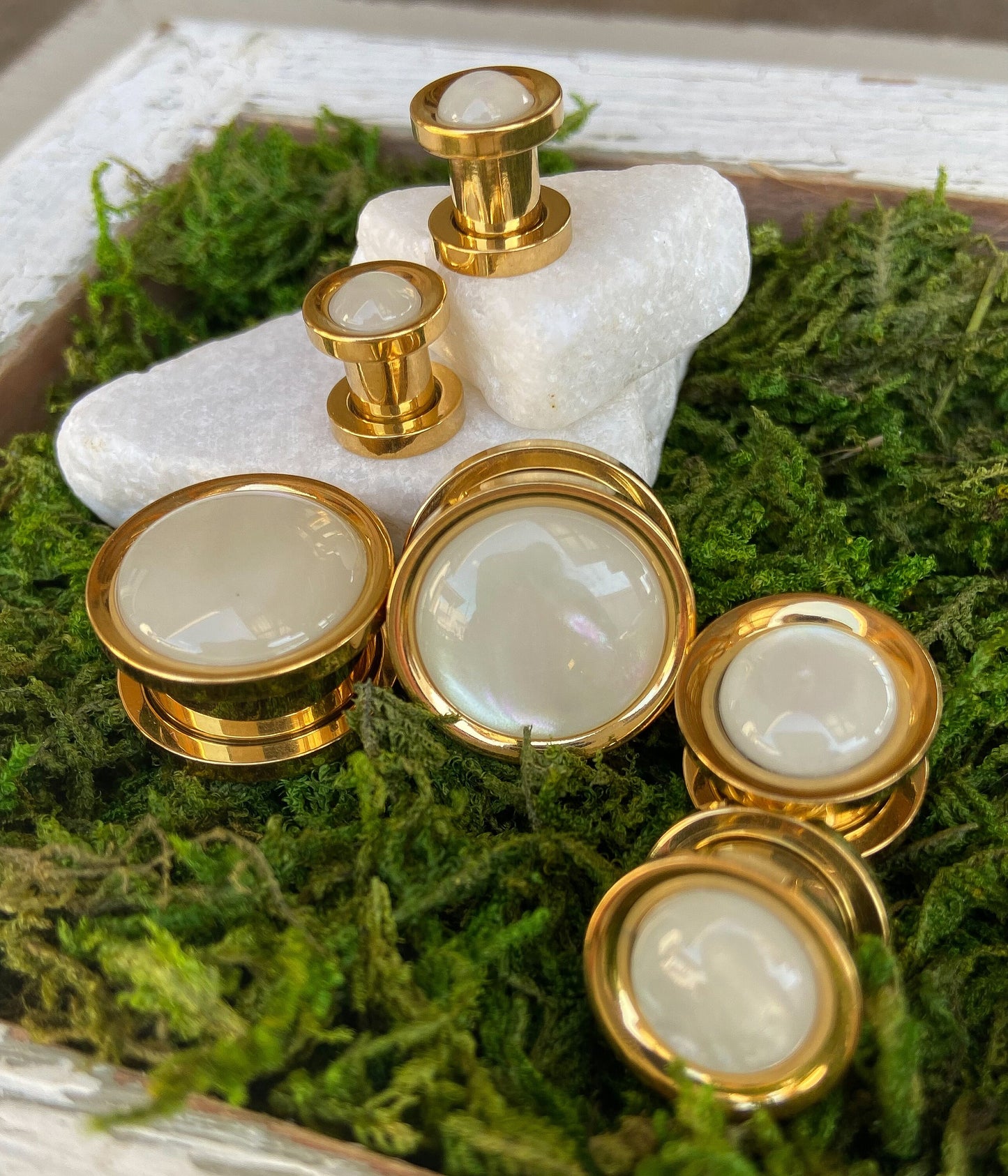 PAIR of Stunning Synthetic White Pearl Gold Screw Fit Tunnels/Plugs - Gauges 2g (6mm) thru 5/8" (16mm) available!