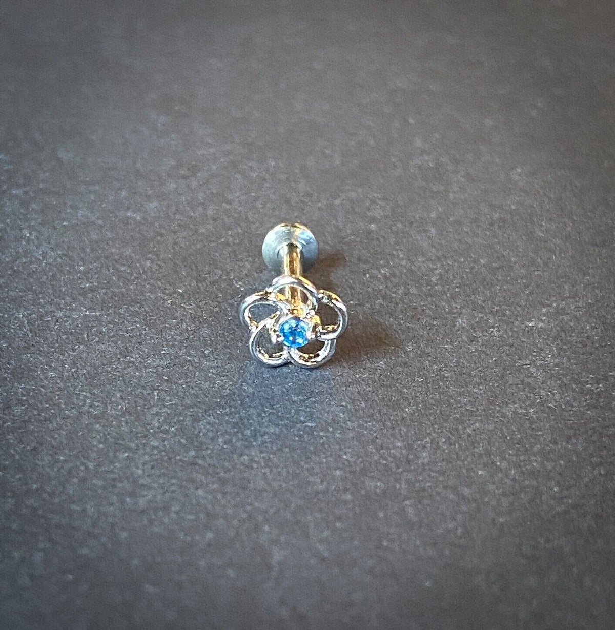 1pc CZ Centered Flower 16g Internally Threaded 1/4" or 5/16" Steel Labret Monroe (Color: Aqua)
