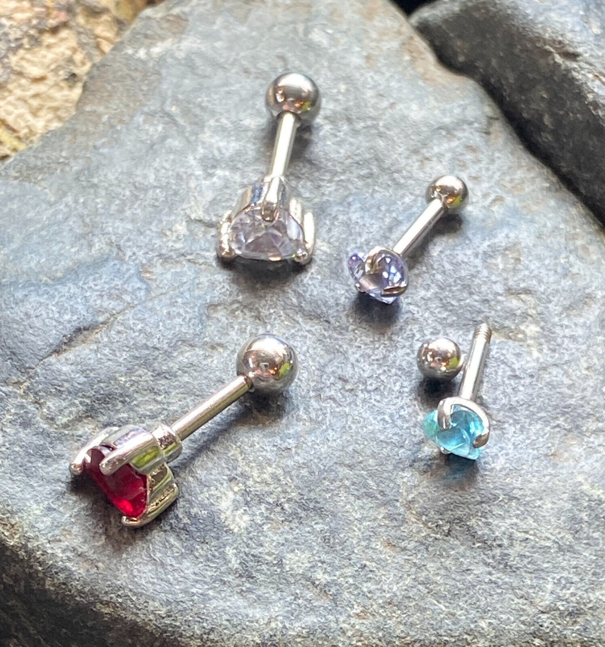 1pc Prong Set Heart Gem Tragus Cartilage Ring 16g 1/4" Body Piercing Jewelry