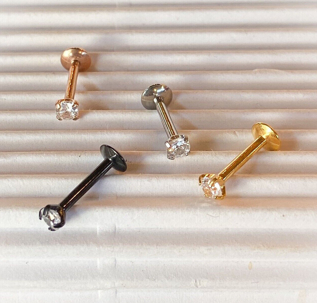 4pc Value Pack Internally Threaded Prong Set Round Gem Ion Plated Labrets