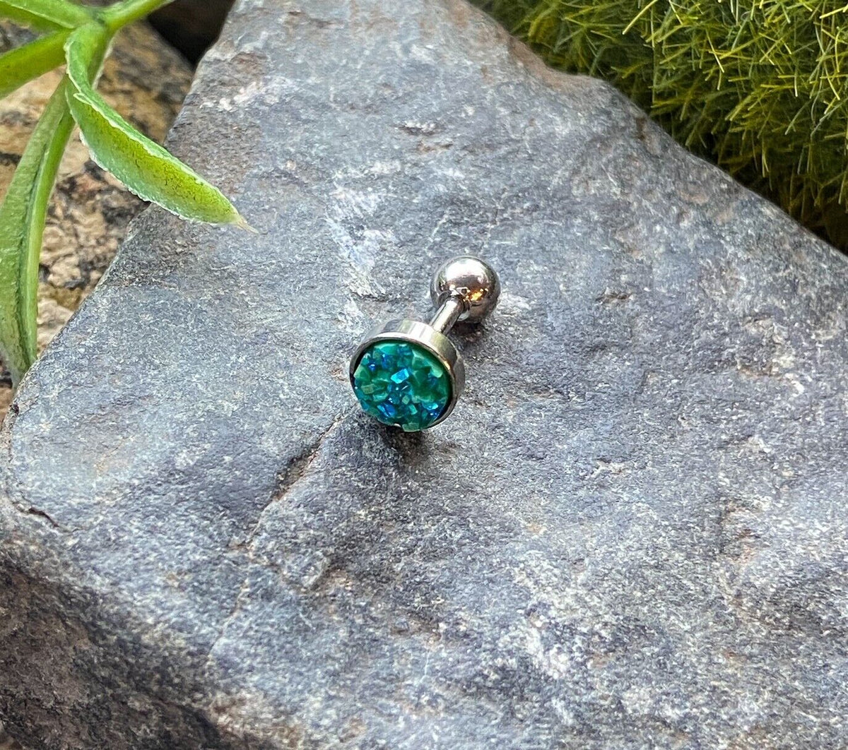 1pc Iridescent Druzy Stone Surgical Steel 16g Tragus Stud Ear Cartilage Ring (Color: Green)