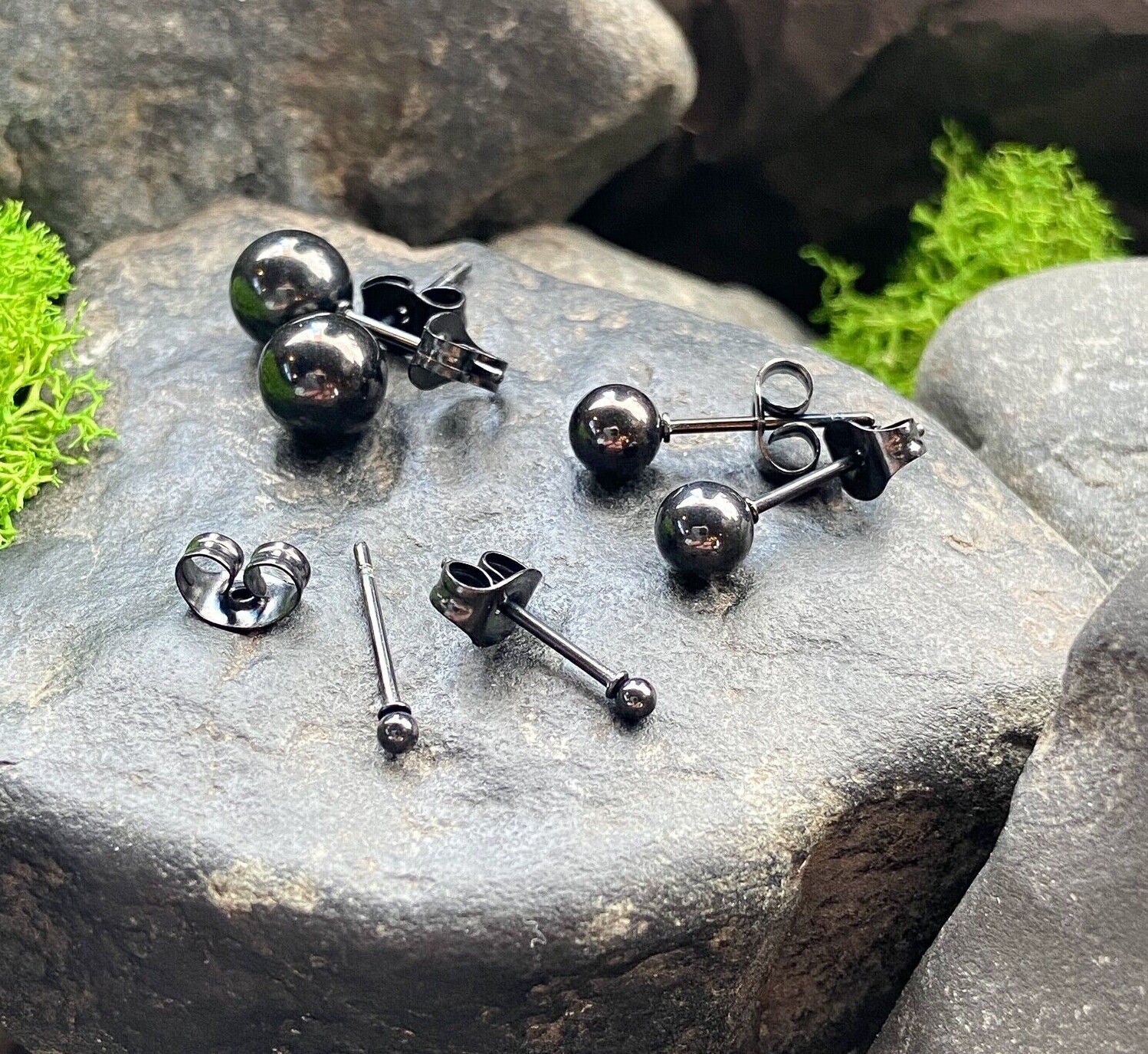 PAIR Hollow Ball Stud Earrings 316L Surgical Steel, choose color / ball diameter (Color: Black)