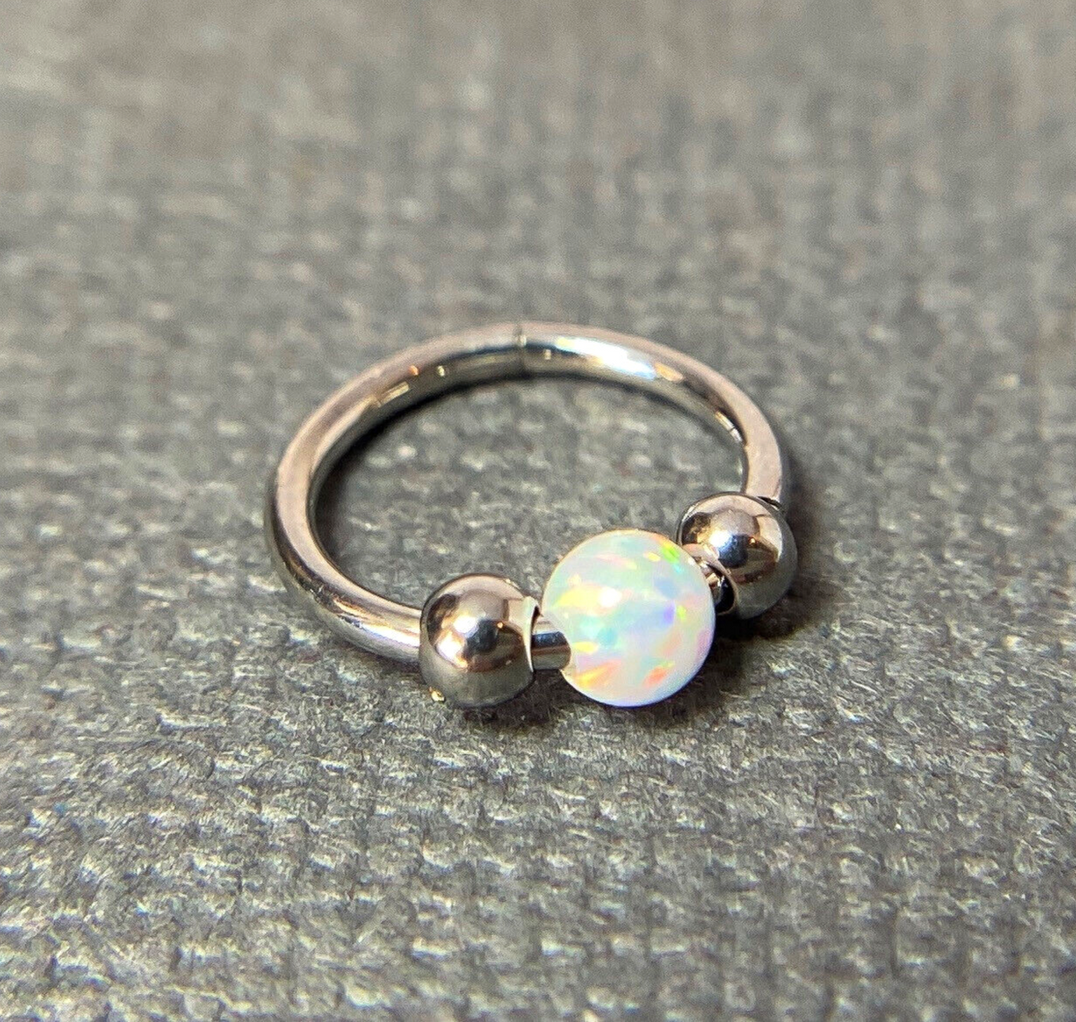 1pc Opal Ball Centered Hinged Segment Ring Steel Septum Hoop Helix Daith (Color: Silver)