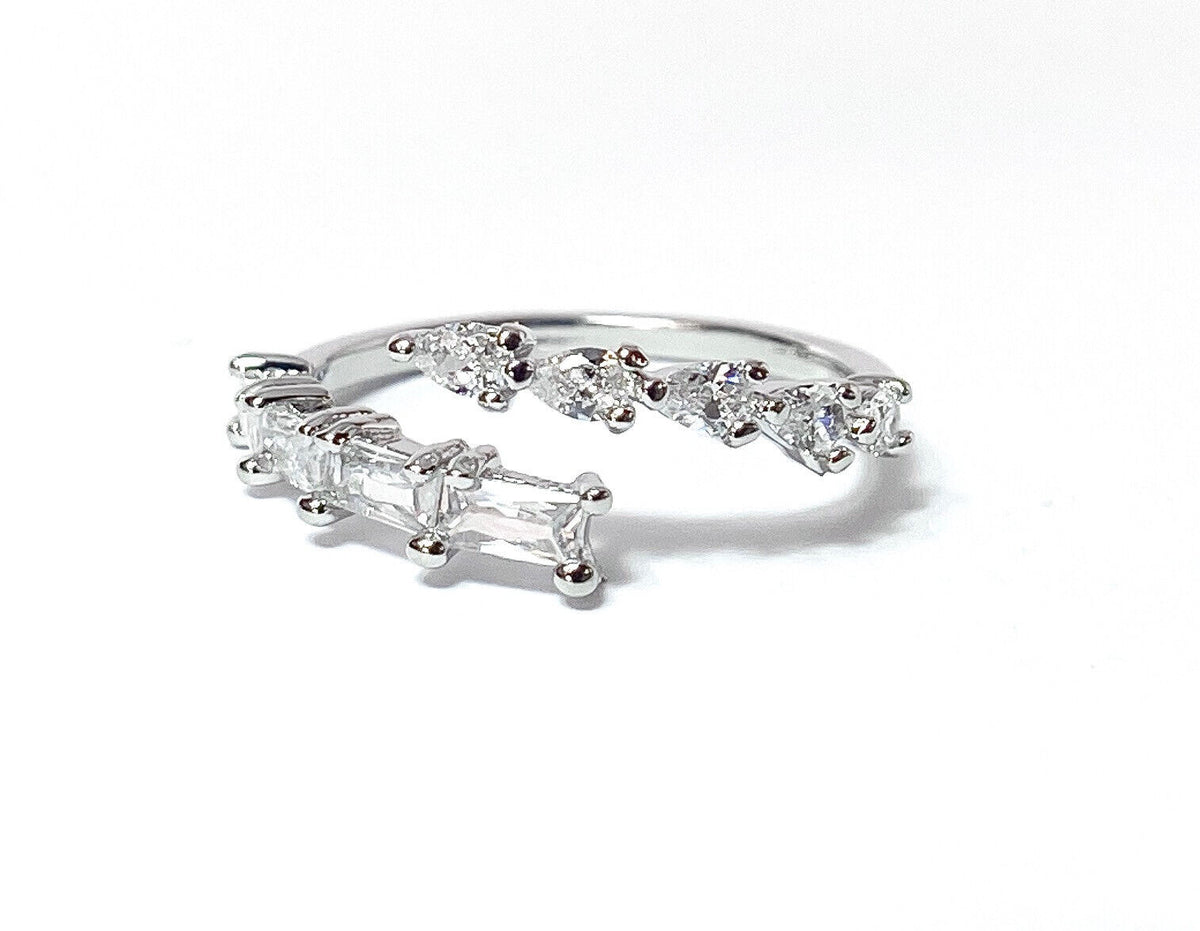 Princess and Pear Cut Crossing CZ Gems Adjustable Mid Ring / Toe Ring