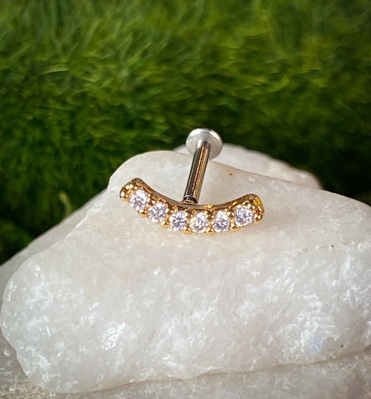1pc Lined CZ Gem Curve 16g Internally Threaded 1/4" or 5/16" Steel Labret Monroe (Color: Gold)