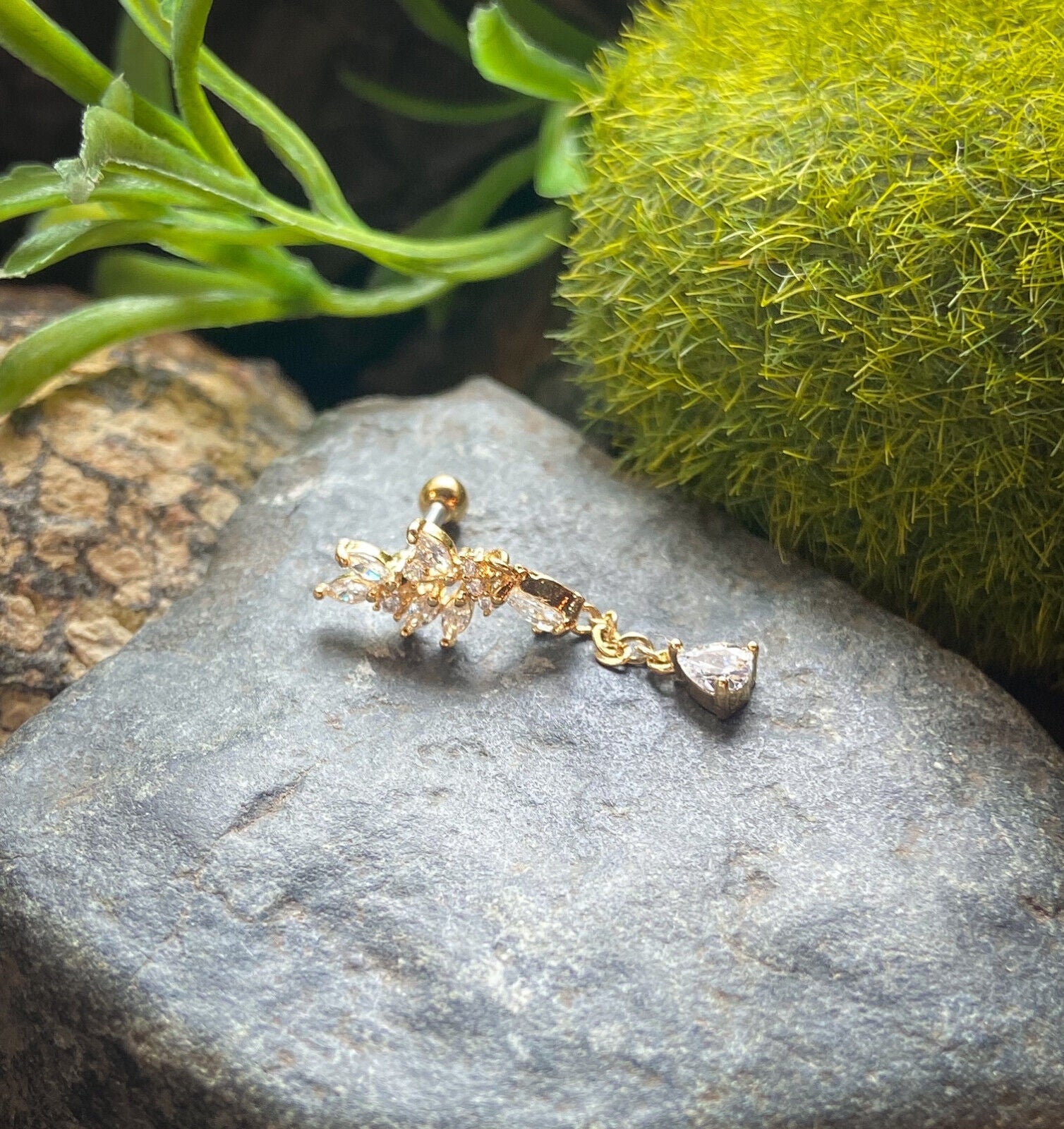 1pc CZ Gem Cluster Leaf w/ Chain Tragus Helix Cartilage Barbell Ring 16g 1/4" (Color: Gold)