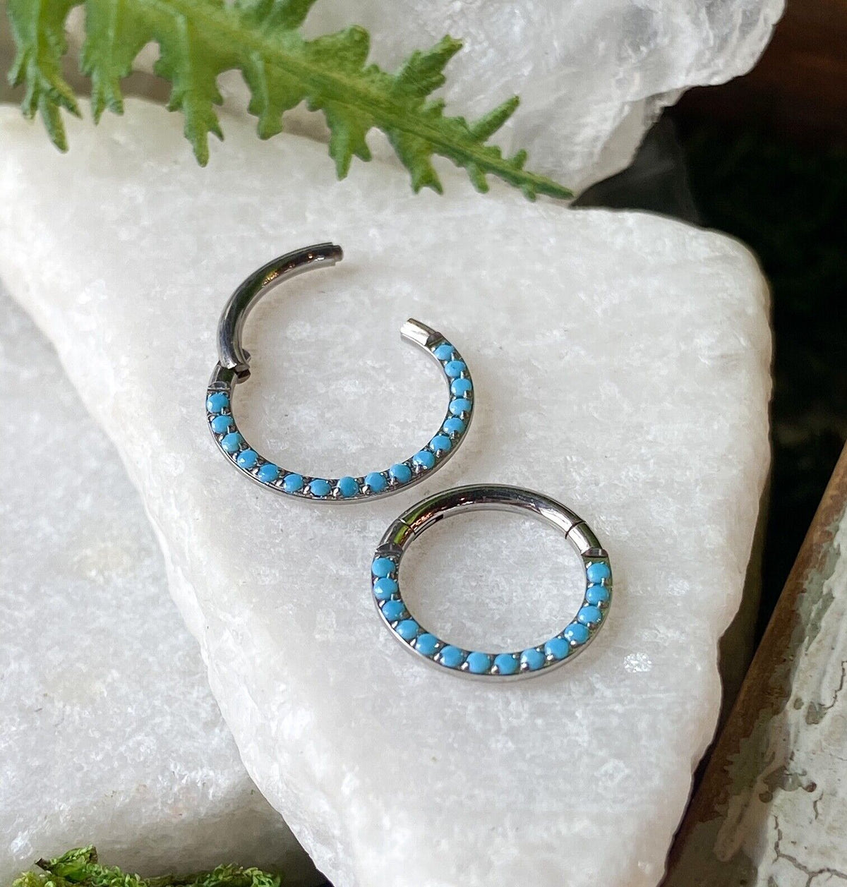 1pc Titanium Hinged Segment Ring Front Turquoise Septum Hoop Helix Daith Jewelry (Color: Silver)
