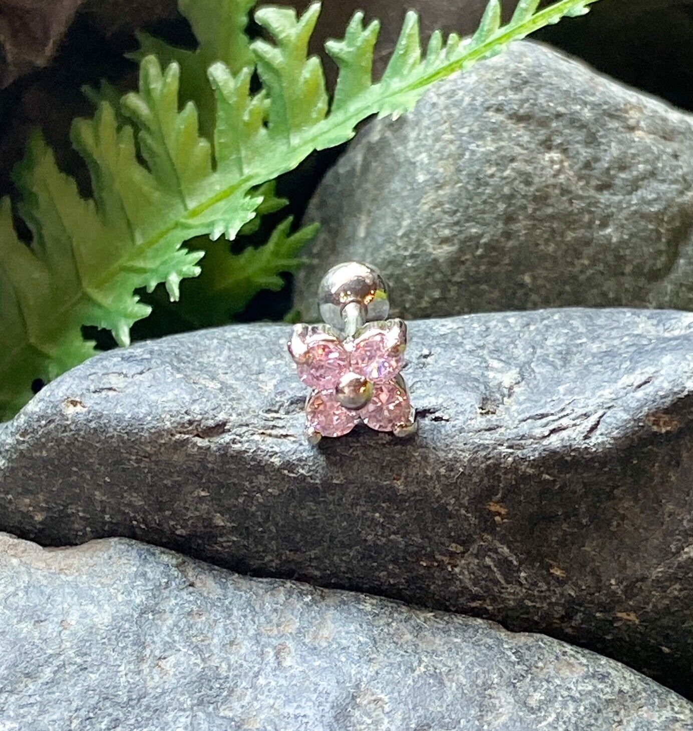 1pc Prong Set Flower Gem Tragus Helix Cartilage Ring 16g 1/4" Piercing Jewelry (Gem Color: Pink)