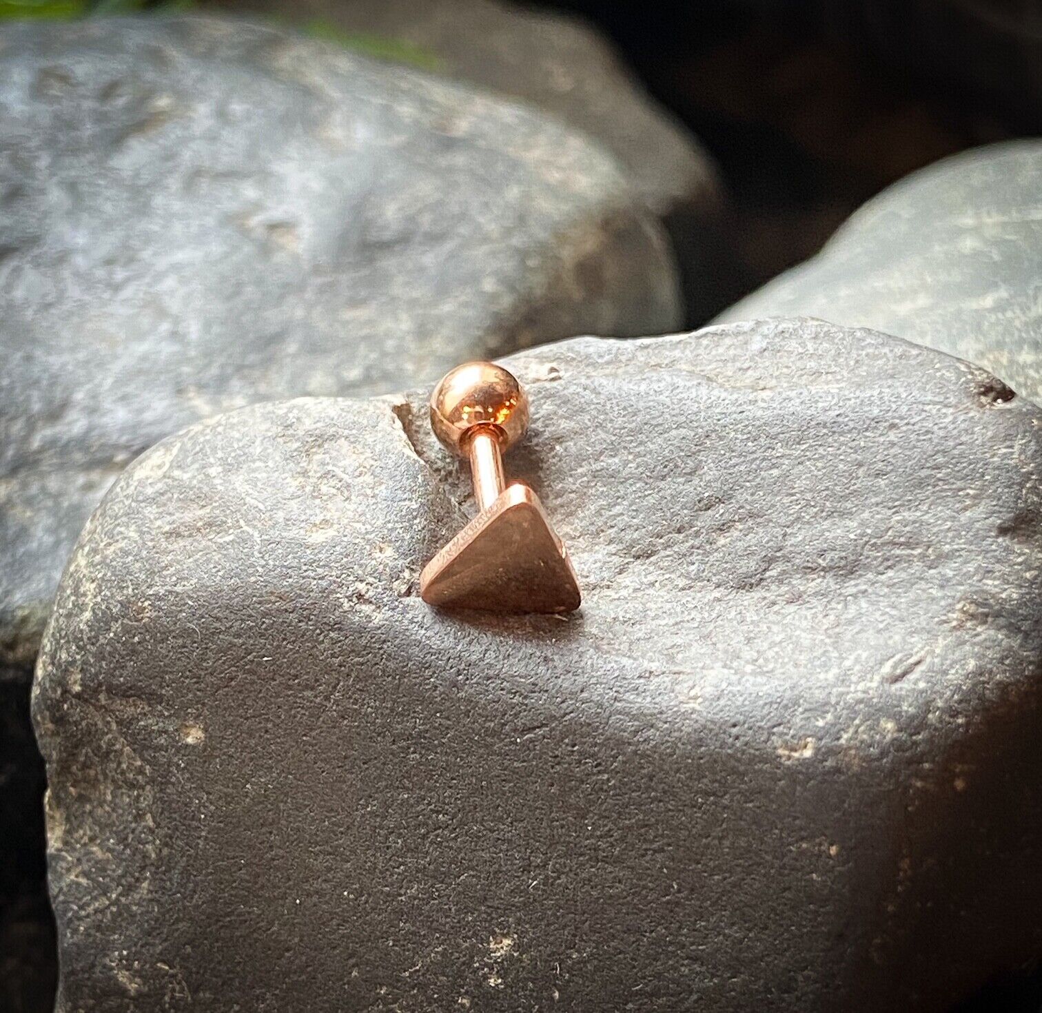 1pc Flat Triangle Top Helix Tragus Cartilage Bar Stud Barbell Surgical Steel  (Color: Rose Gold)