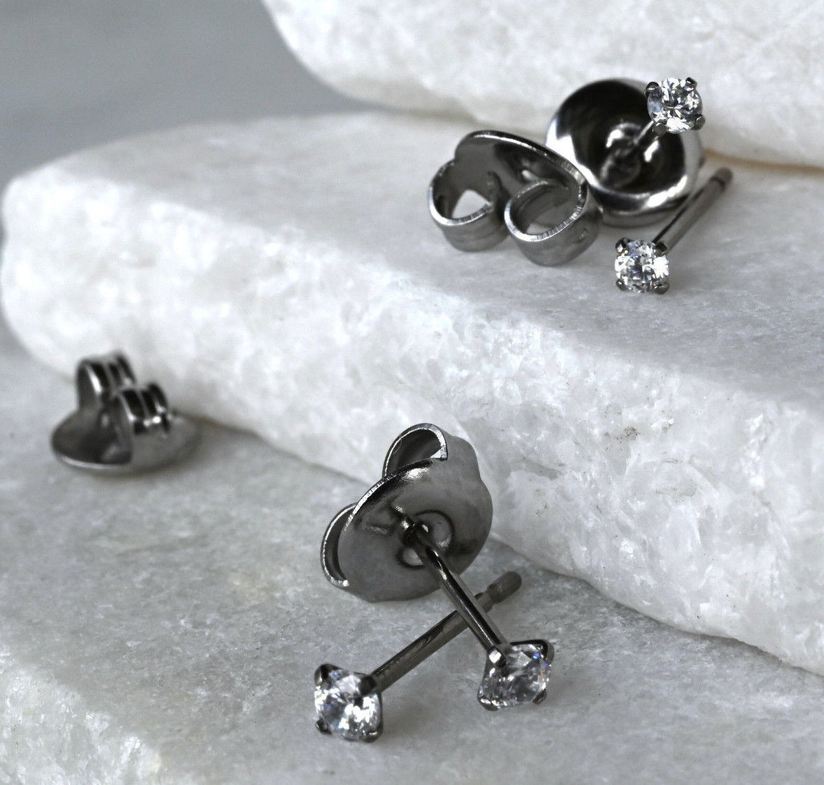PAIR Martini Set CZ Gem Stud Earrings 6AL-4VELI ASTM F136 Implant Grade Titanium (Color: Clear)