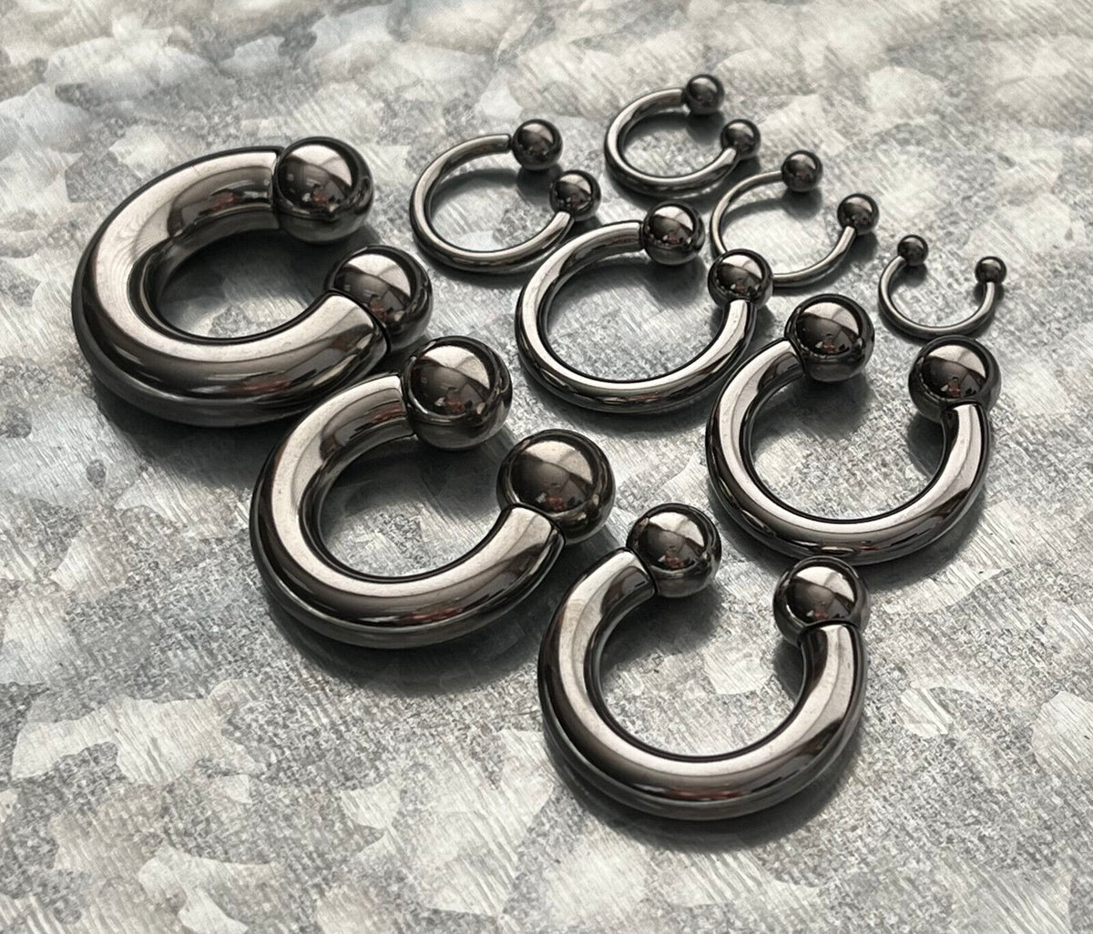 PAIR Internally Threaded Circular Barbells Horseshoes Horse Shoe Body Jewelry