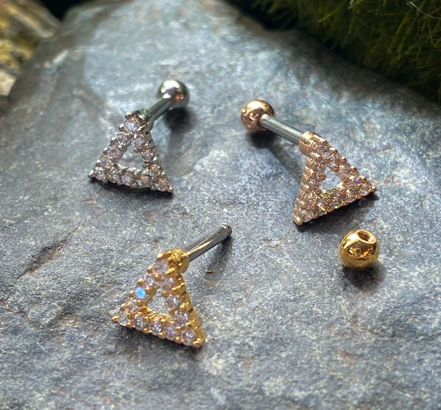 1pc CZ Gem Paved Triangle Tragus Helix Cartilage Barbell Ring 16g 1/4"