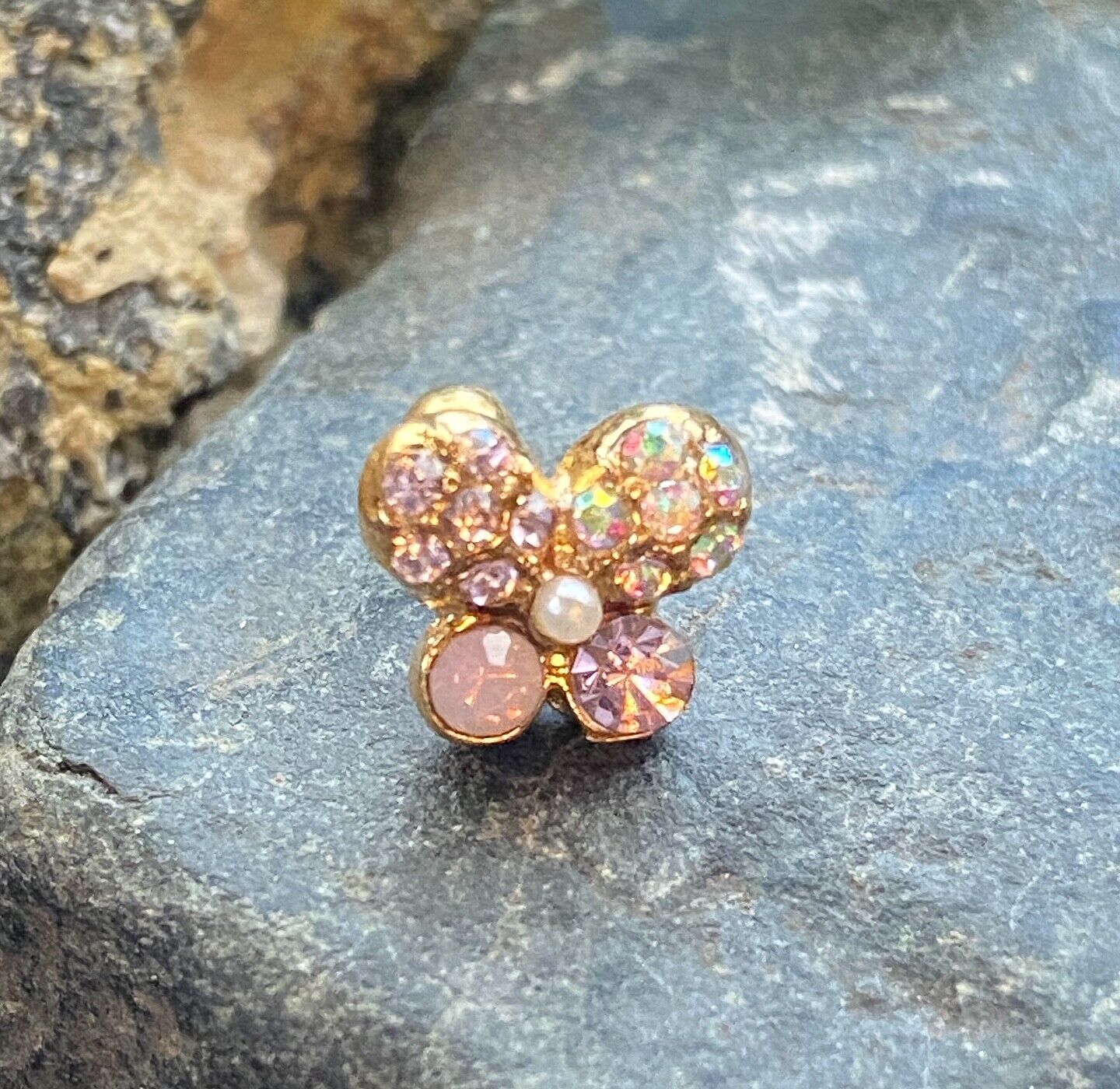 1pc Crystal Paved Butterfly Steel Tragus Cartilage Barbell Ring 16g 1/4" (Color: Gold)