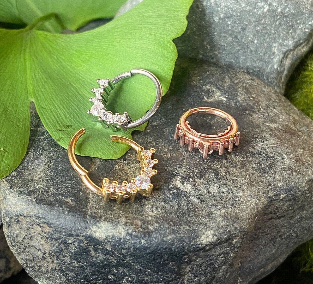 1pc Lined CZ Gem Fan Hinged Segment Ring 16g Septum Clicker Surgical Steel 