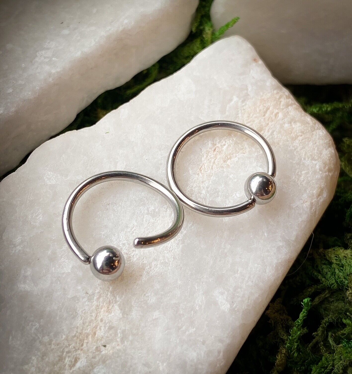 PAIR Fixed Ball Captive Bead Rings Nipple, Helix, Tragus, Septum, Ear Piercings 