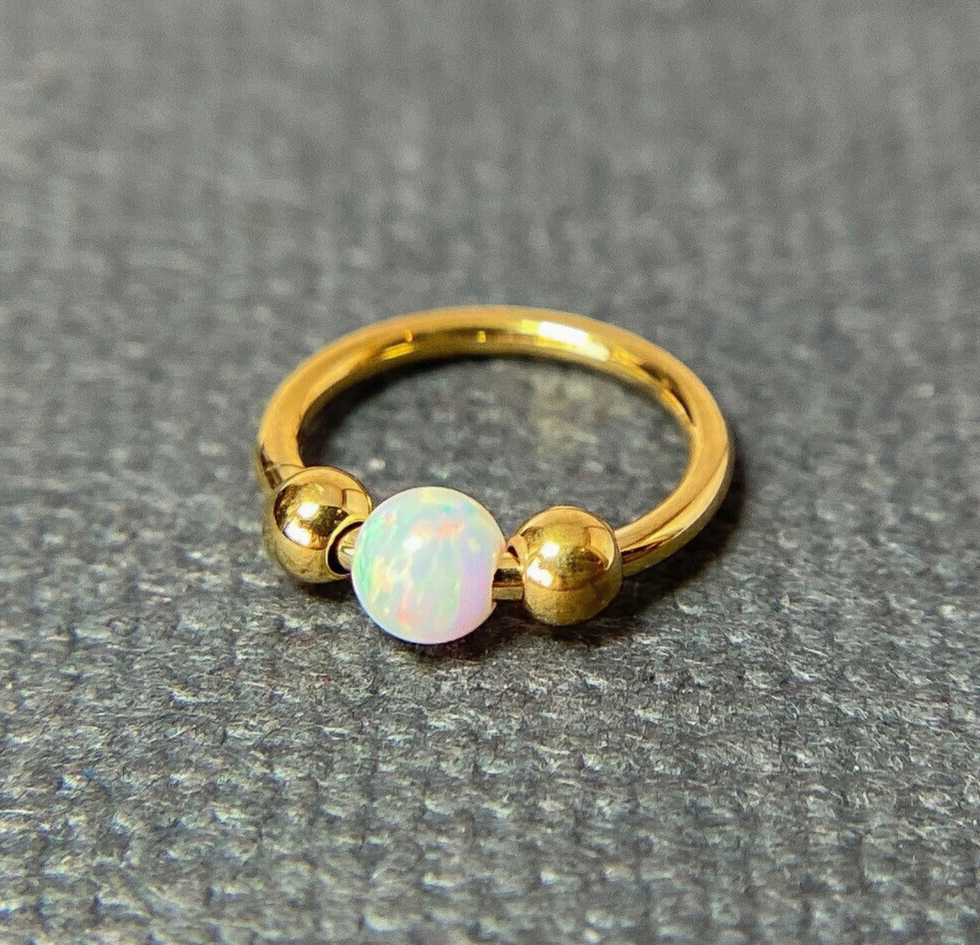 1pc Opal Ball Centered Hinged Segment Ring Steel Septum Hoop Helix Daith (Color: Gold)