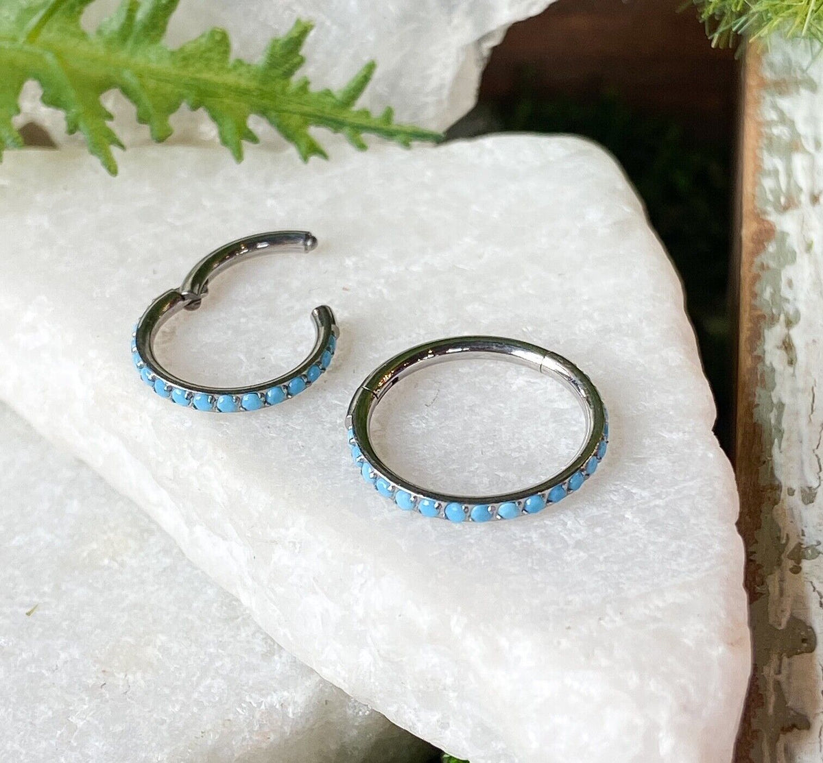 1pc Titanium Hinged Segment Ring Outer Turquoise Septum Hoop Helix Daith Jewelry (Color: Silver)