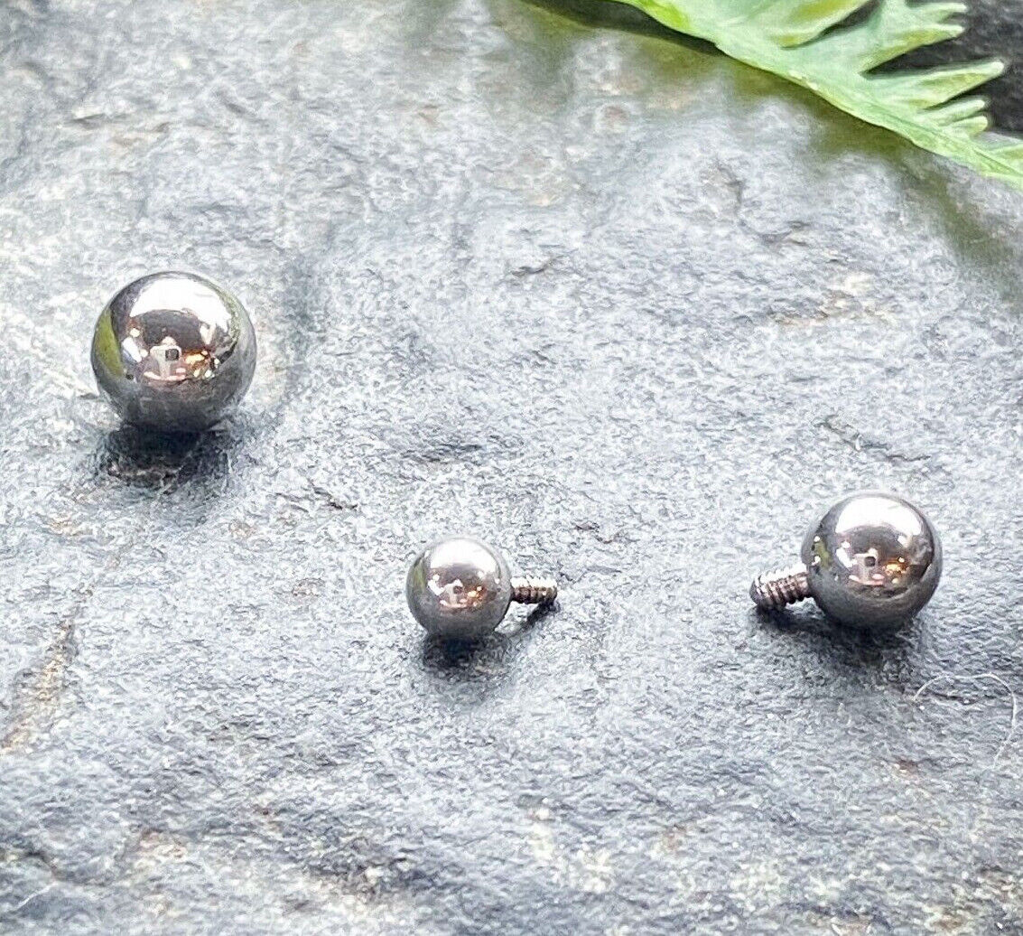 Body Jewelry Replacement Parts - 10pk Solid Titanium Internally Threaded Balls