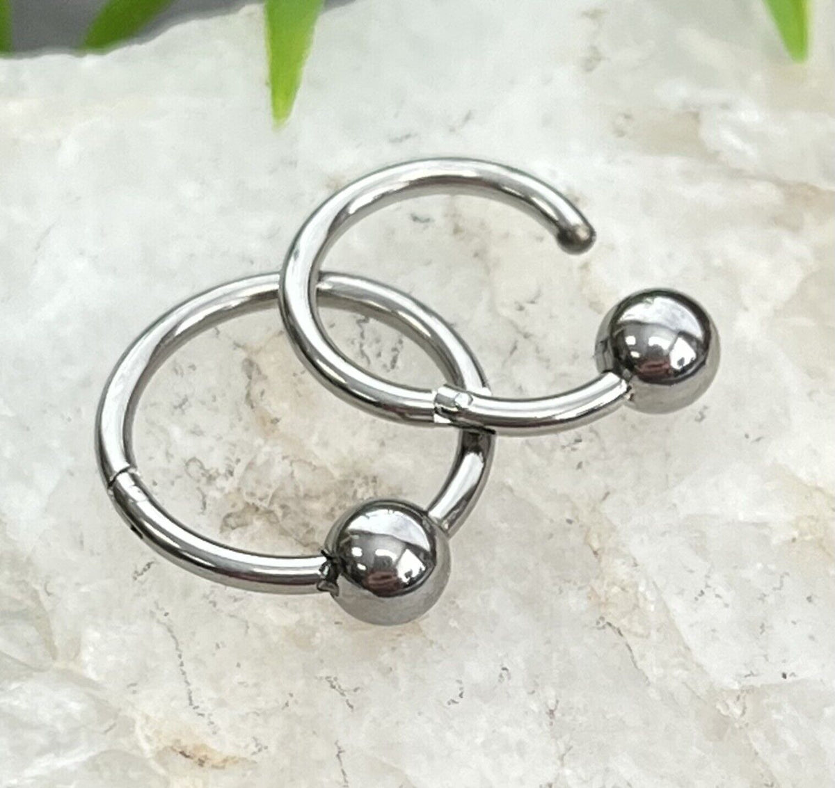 1pc Hinged Segment Captive Bead Ring Septum Clicker Helix Ear Cartilage 16g 10mm (Color: Silver)