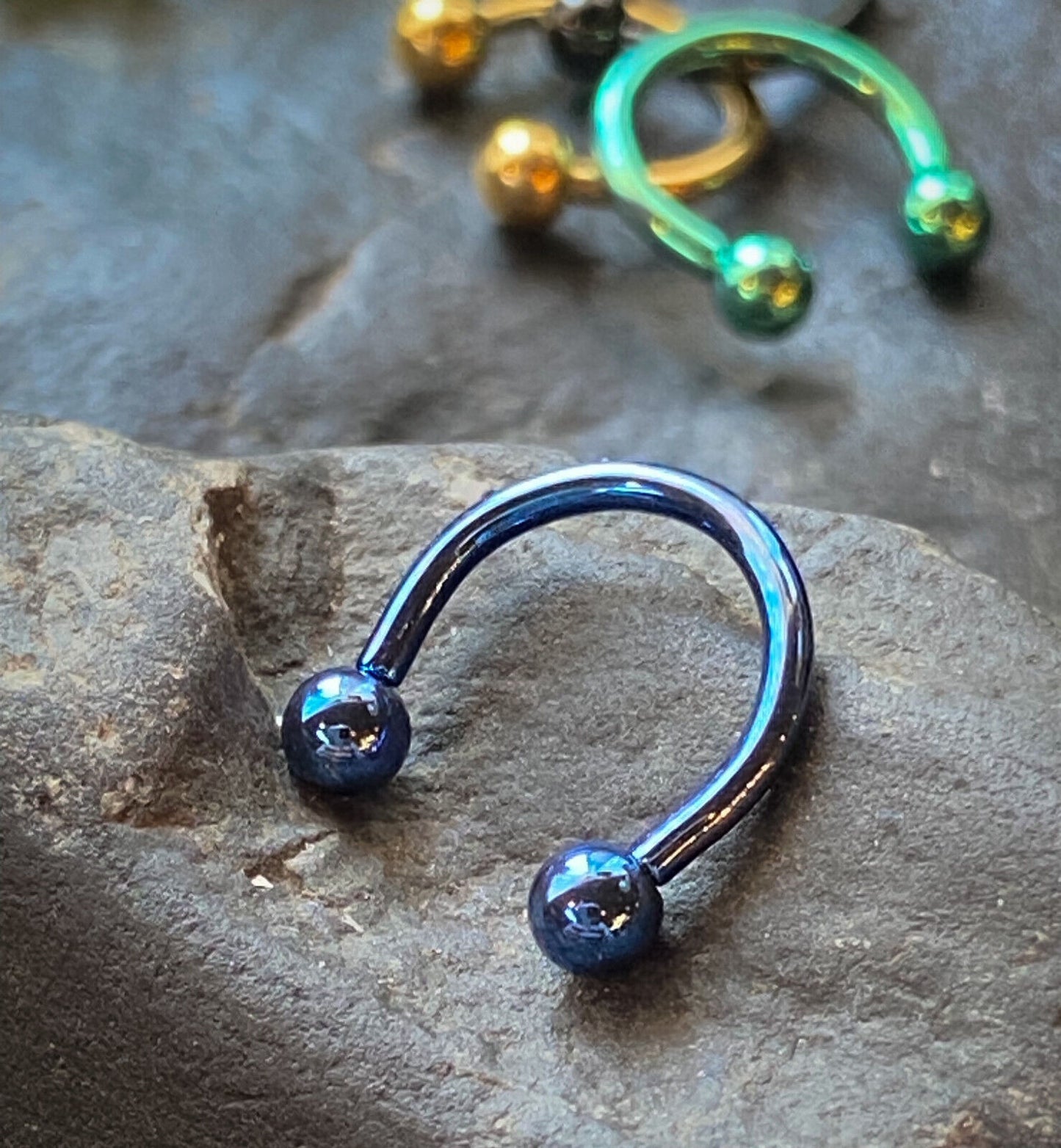 1pc Titanium Horseshoe Circular Barbell Septum Helix Ear Cartilage Eyebrow Ring (Color: Blue)