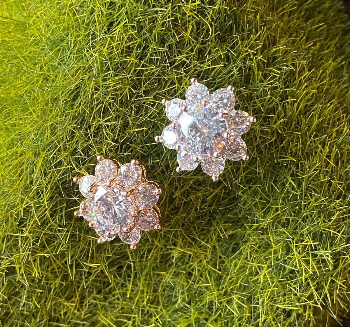 PAIR of Round CZ Flower 316L Surgical Steel Post 20g Earrings Studs